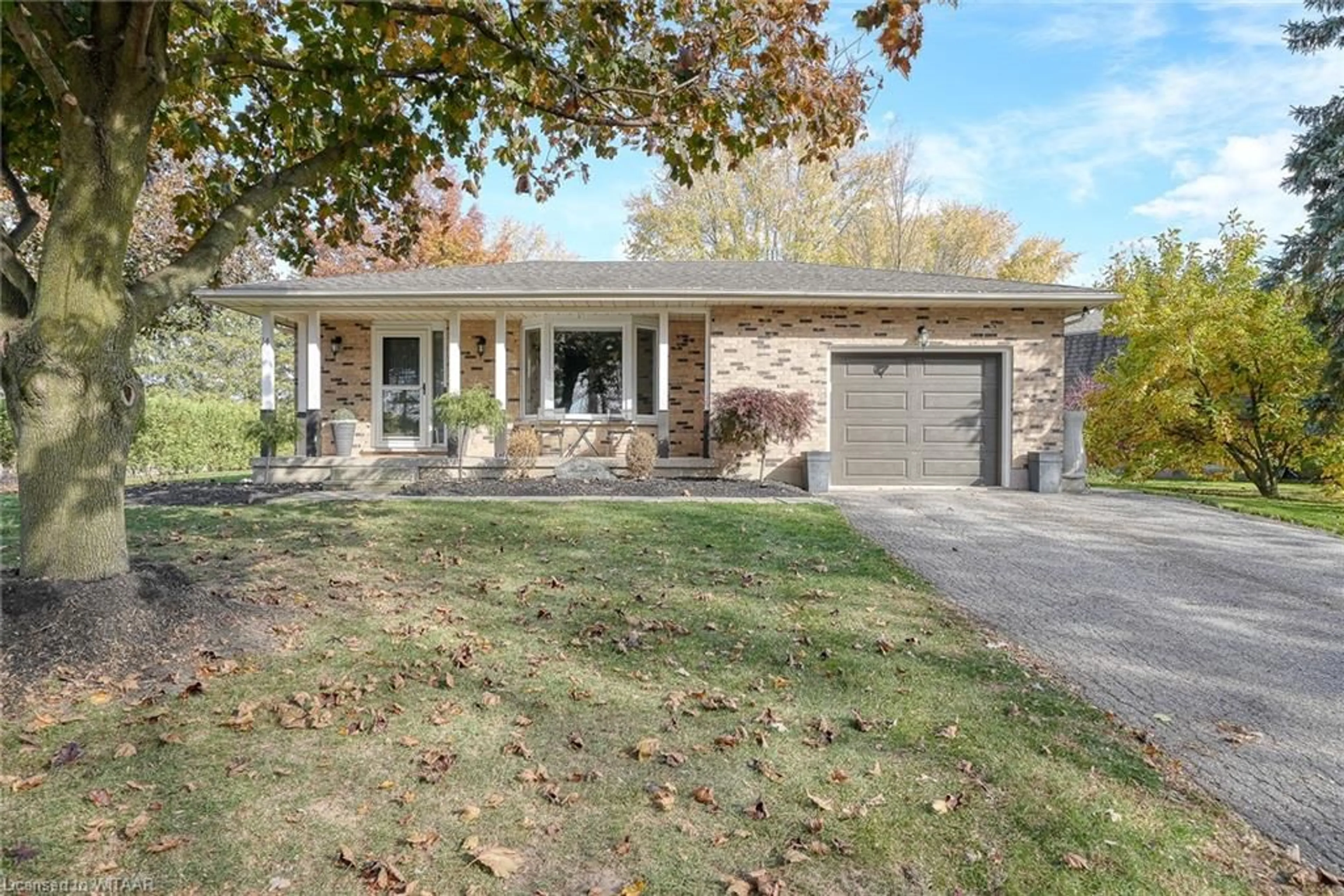 Home with brick exterior material for 14 Marshall Dr, Norwich Ontario N0J 1P0