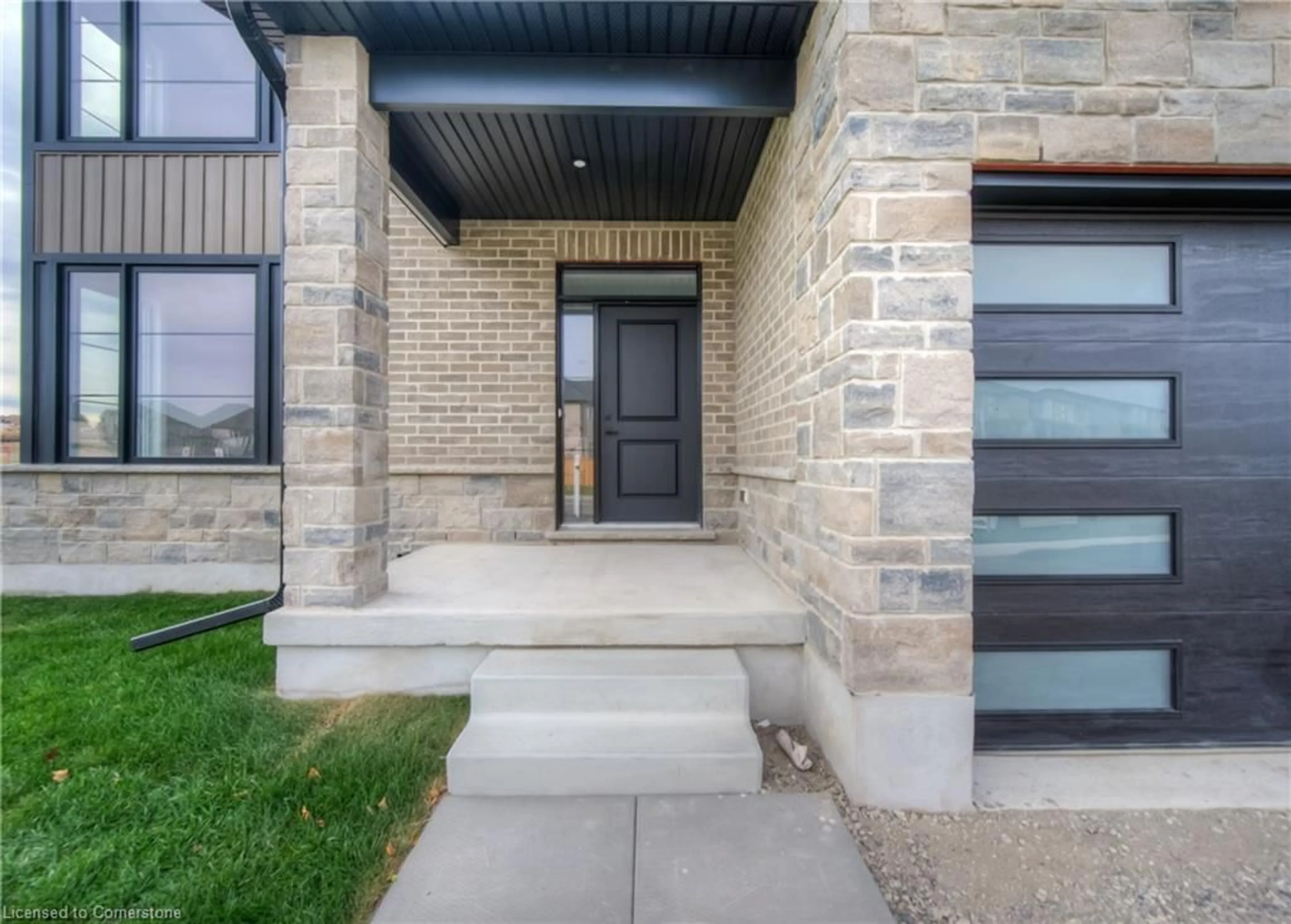 Indoor entryway, cement floor for 169 Otterbein Rd, Kitchener Ontario N2B 0A8