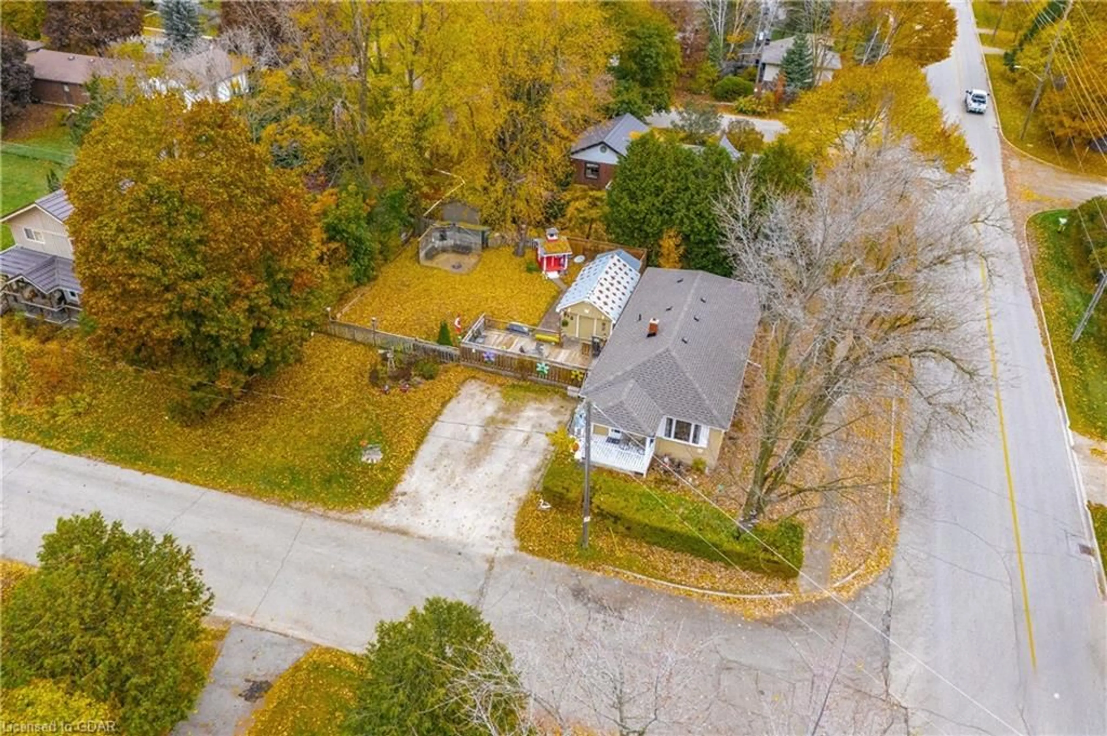 Frontside or backside of a home, the street view for 55 John St, Elora Ontario N0B 1S0