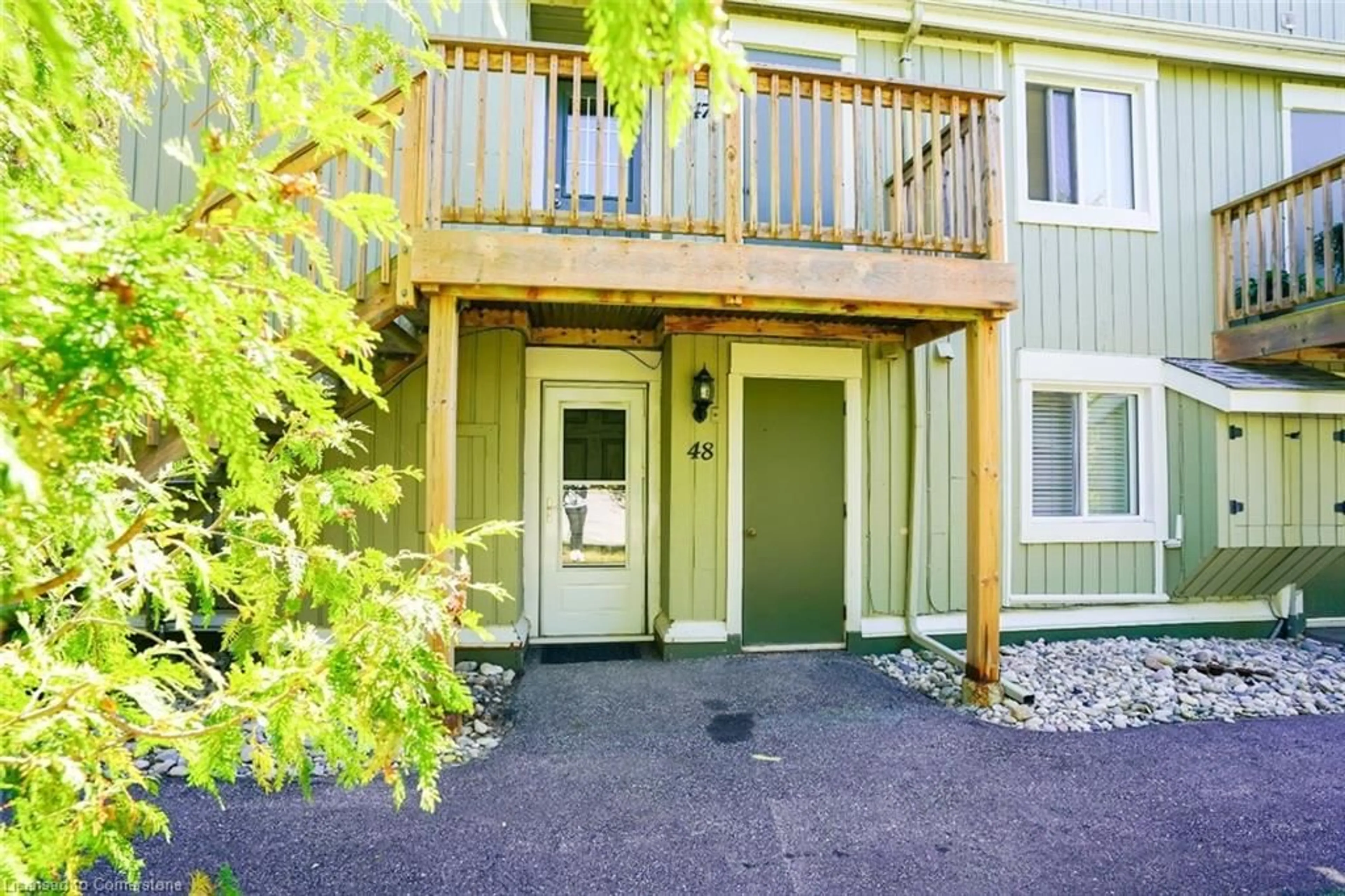 A pic from exterior of the house or condo, cottage for 19 Dawson Dr #48, Collingwood Ontario L9Y 5B4