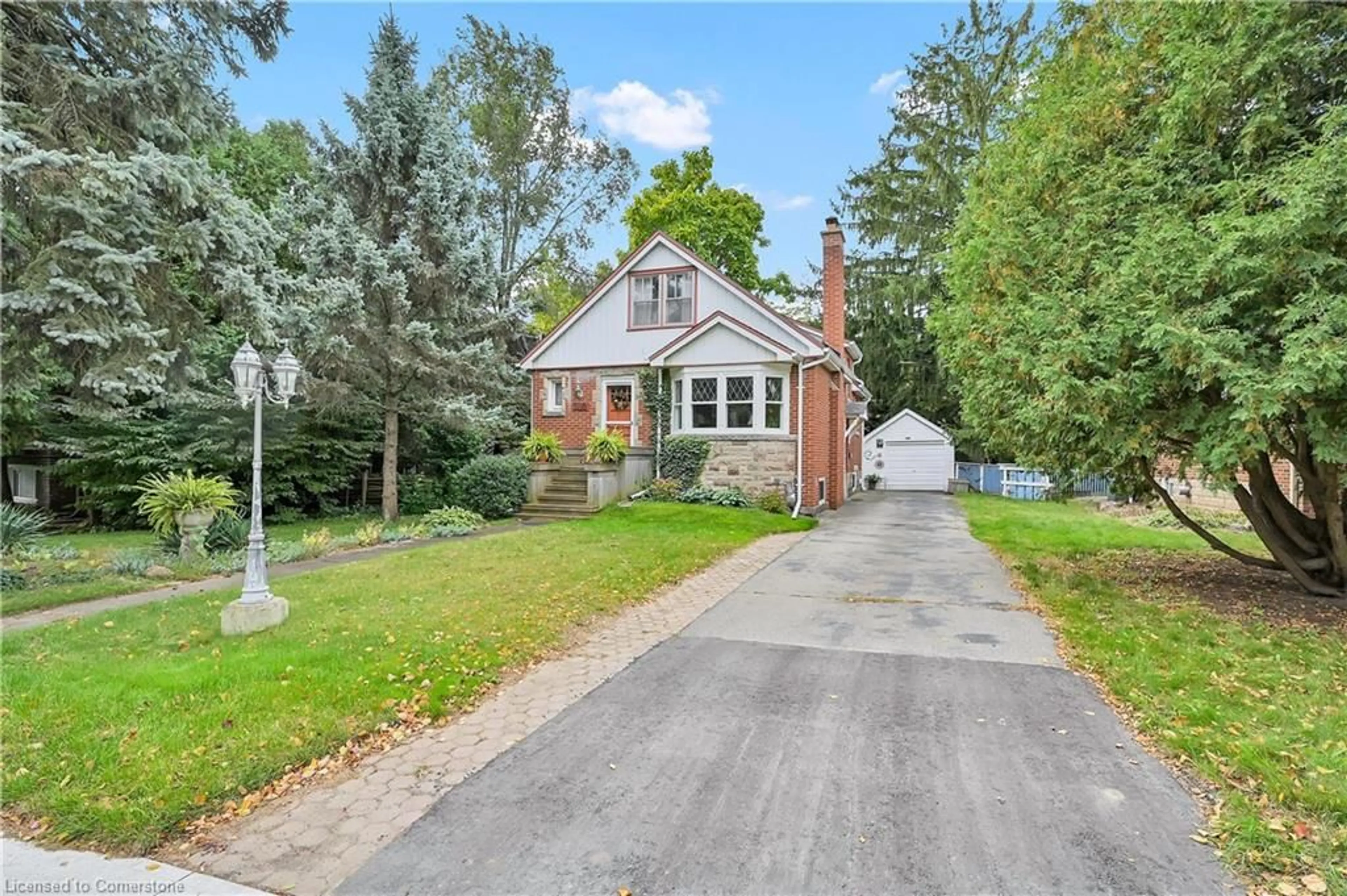 Frontside or backside of a home, the street view for 360 Guelph Line, Burlington Ontario L7R 3L4