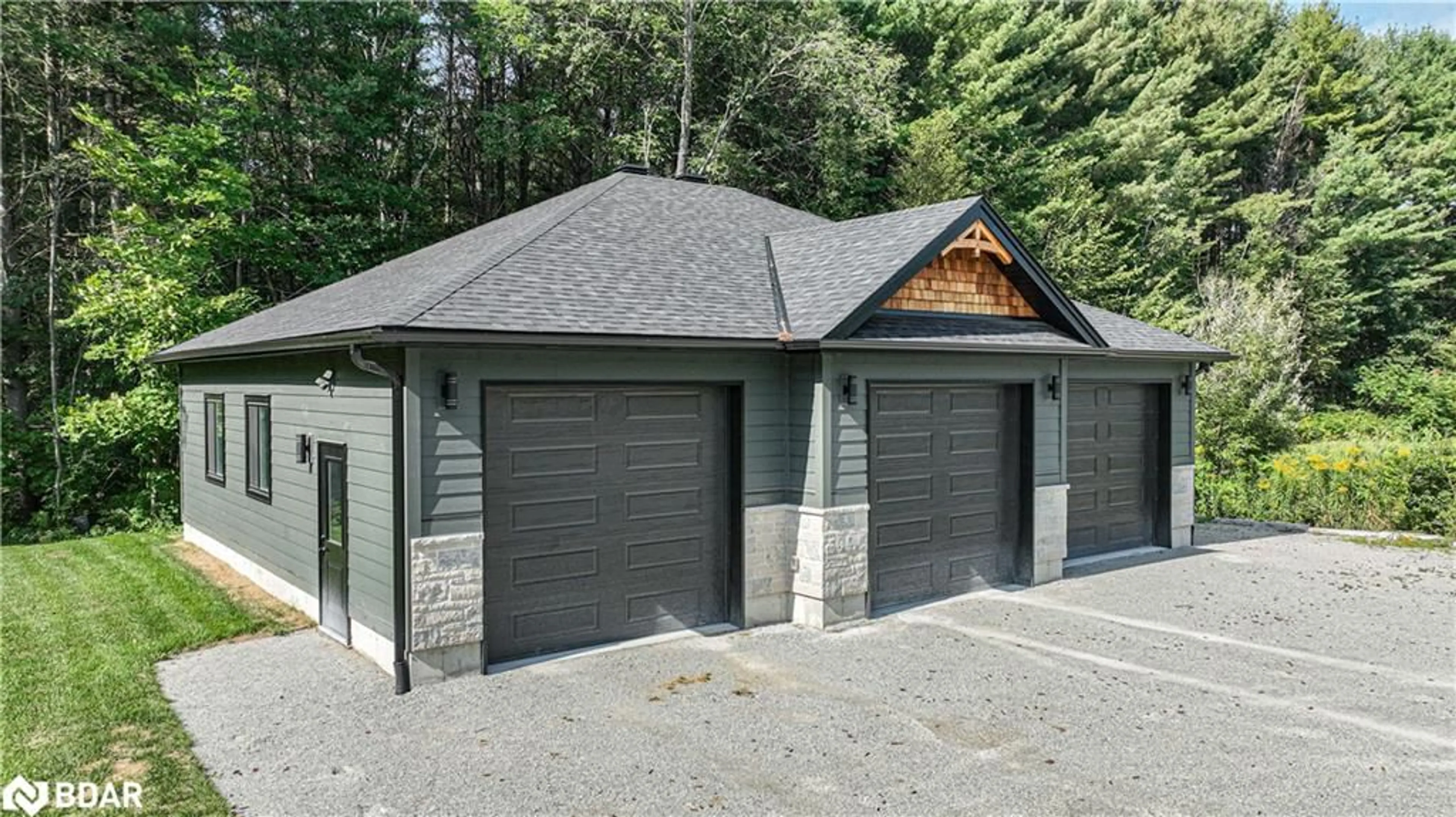 Indoor garage, cement floor for 2272 Monck Road Rd, Rama Ontario L3V 0P6