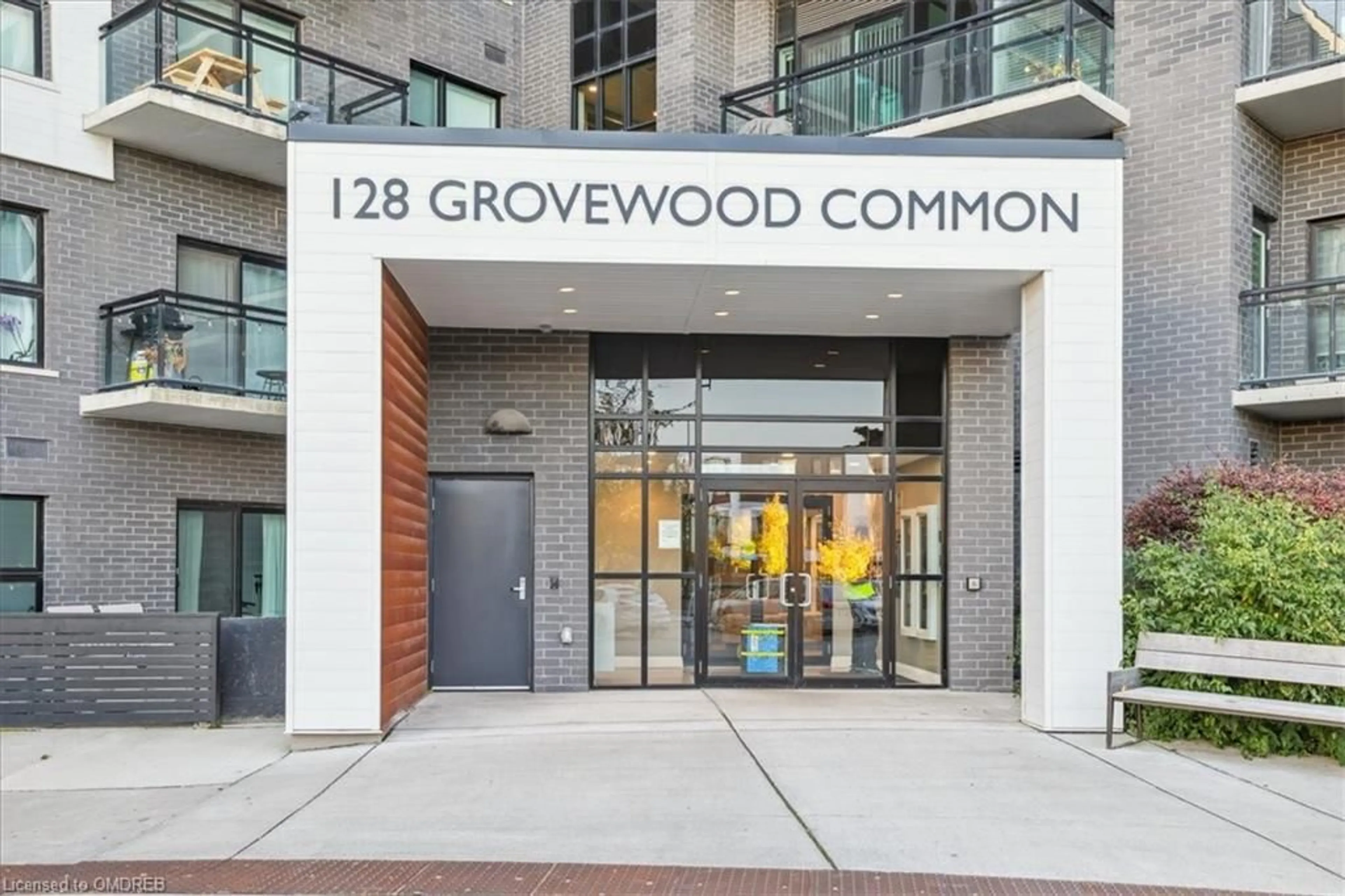 Indoor foyer, unknown floor for 128 Grovewood Common #629, Oakville Ontario L6H 0X3