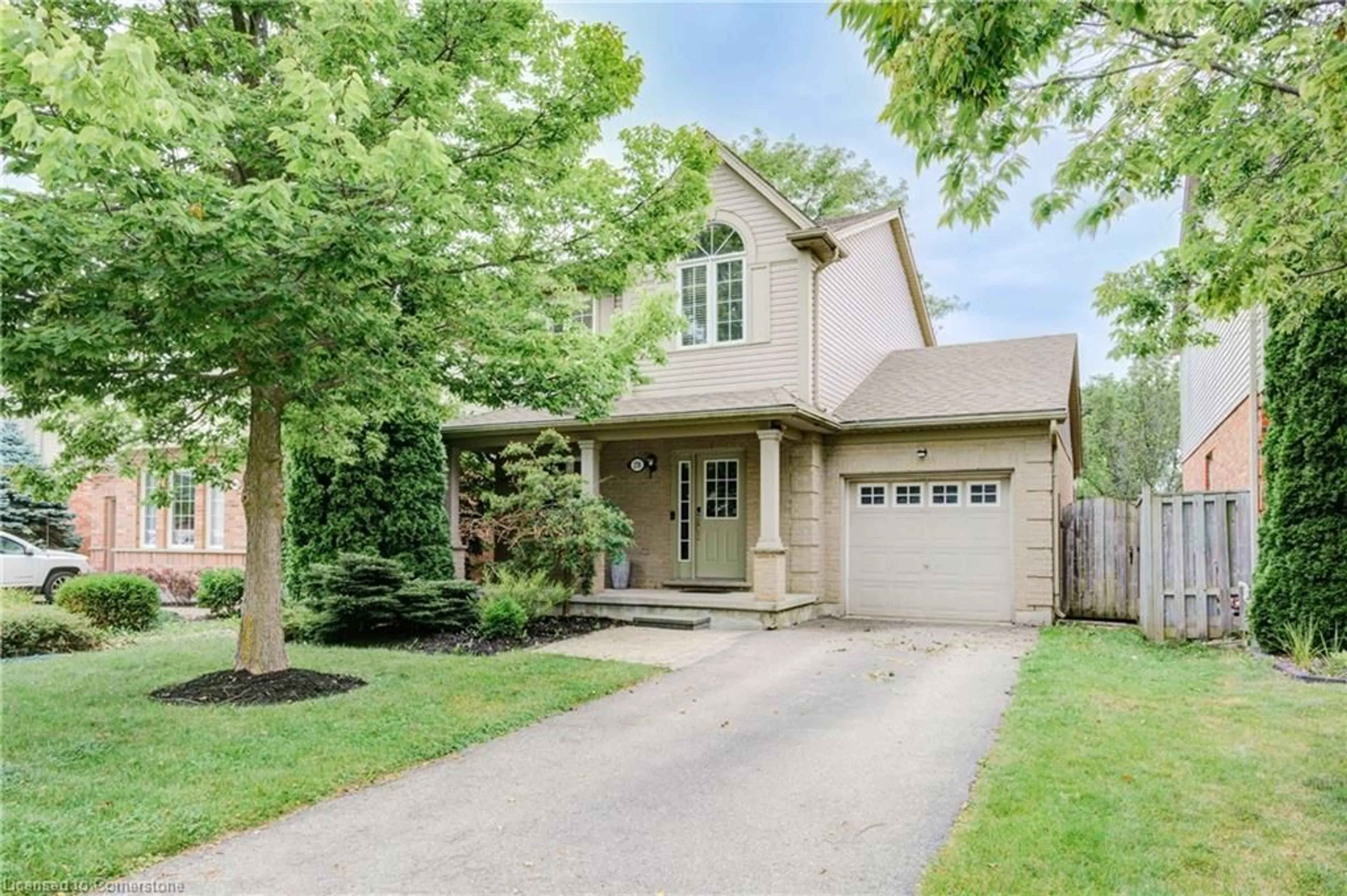 Frontside or backside of a home, cottage for 276 South Leaksdale Cir, London Ontario N6M 1K3