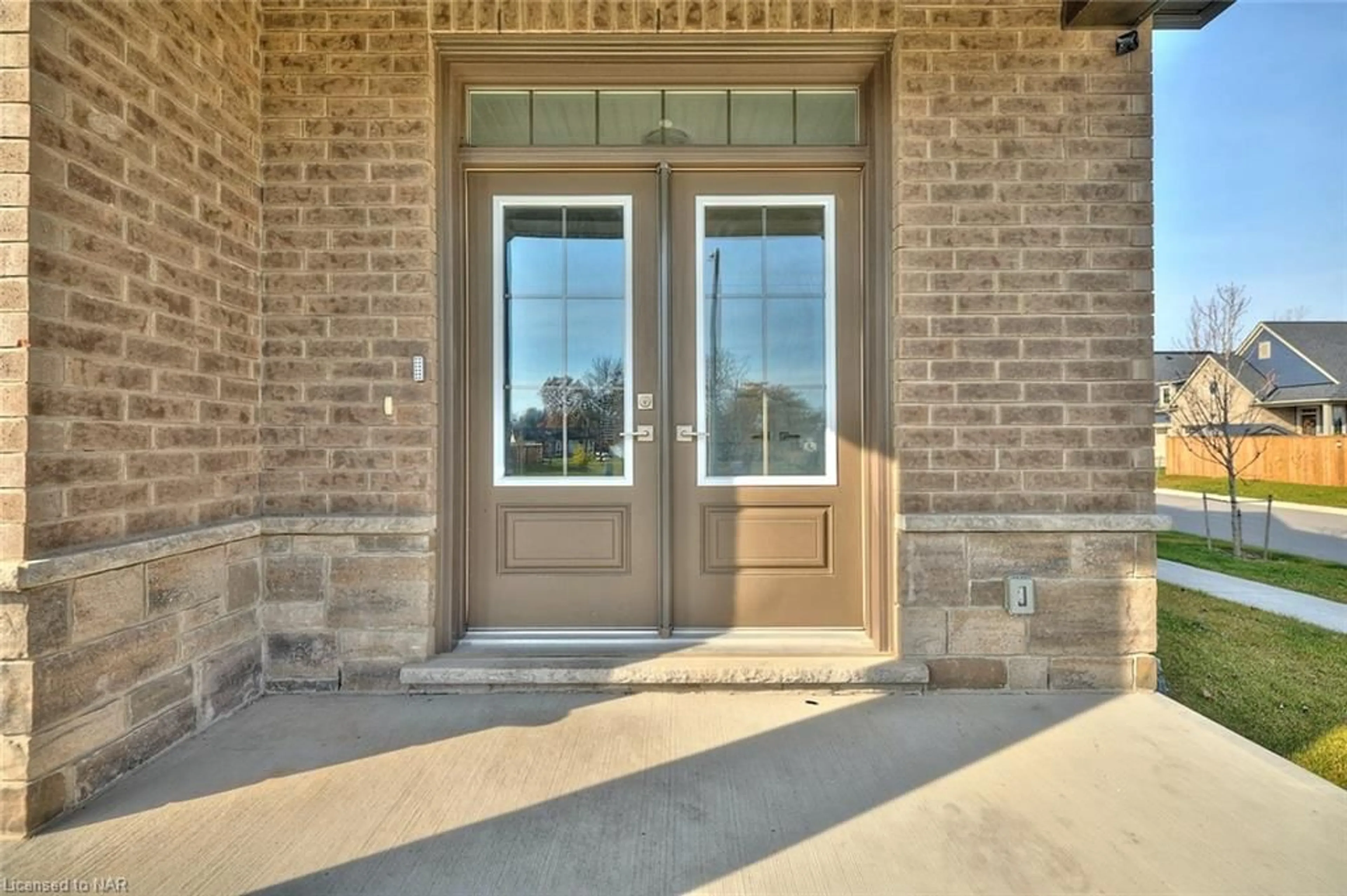 Indoor entryway, cement floor for 3823 Simpson Lane, Stevensville Ontario L0S 1S0