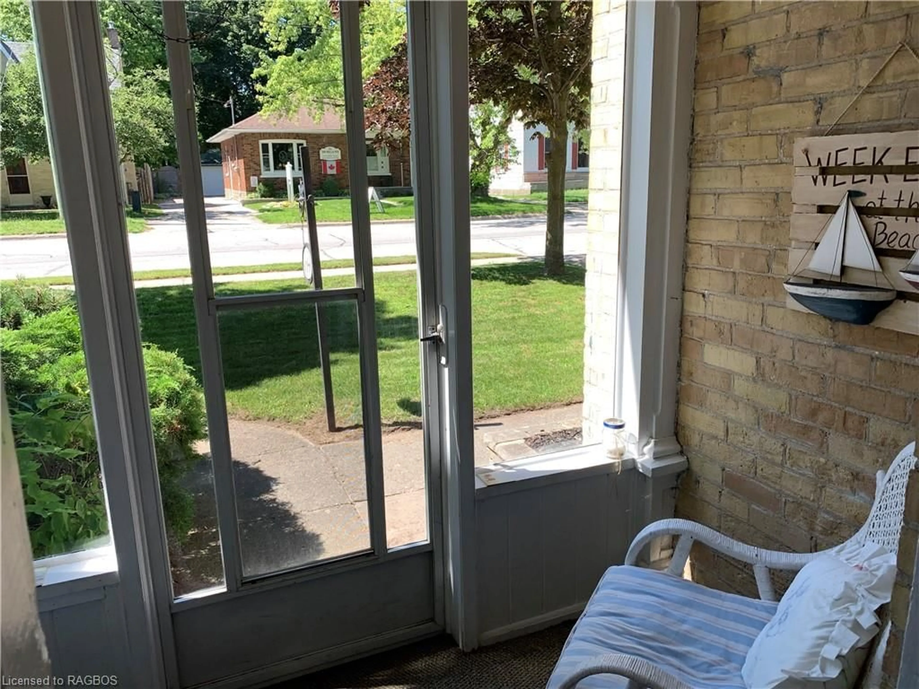 Patio, the street view for 69 Albert St, Southampton Ontario N0H 2L0