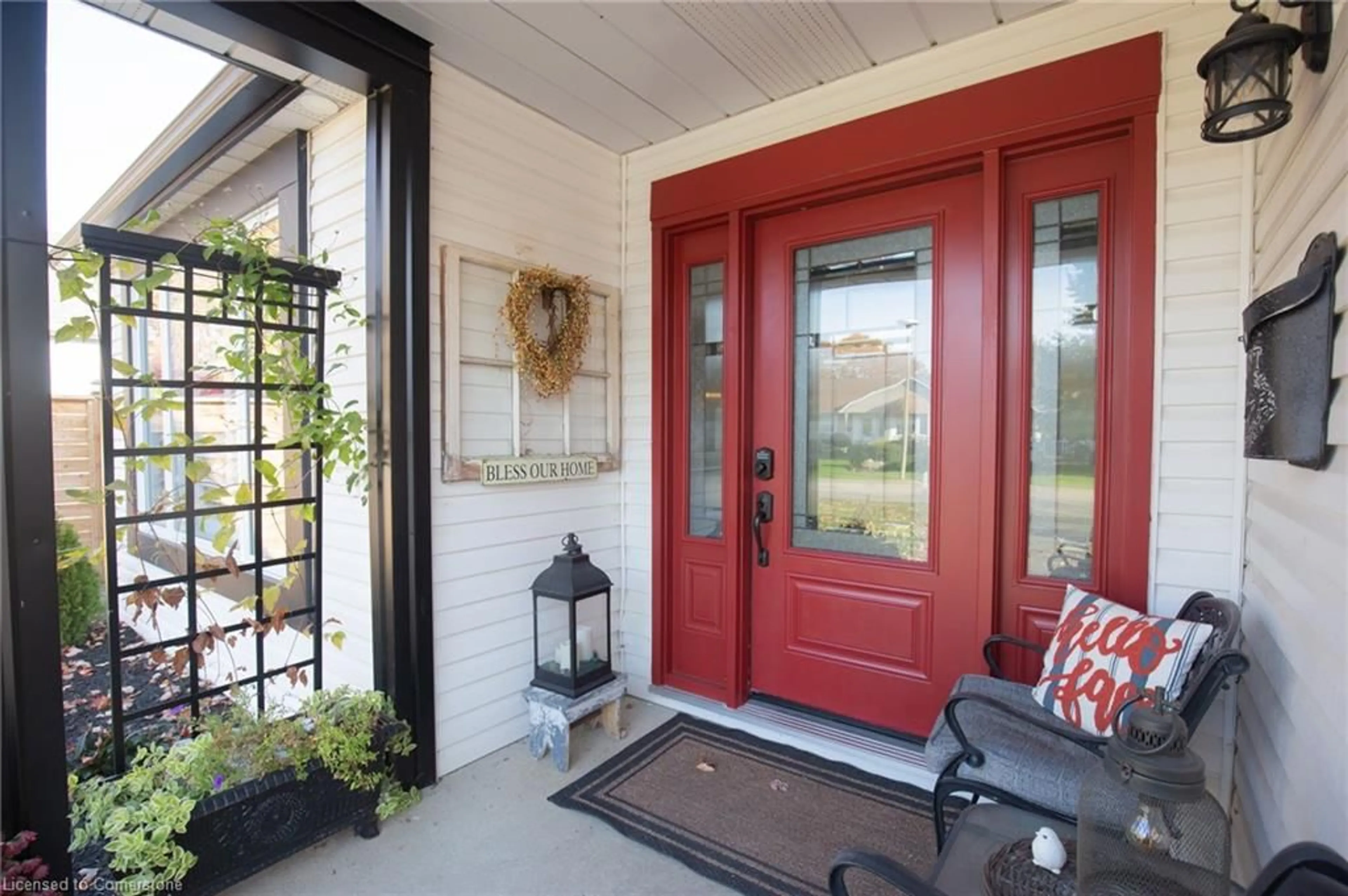 Indoor entryway, wood floors for 51 Leslie Ave, Port Dover Ontario N0A 1N4