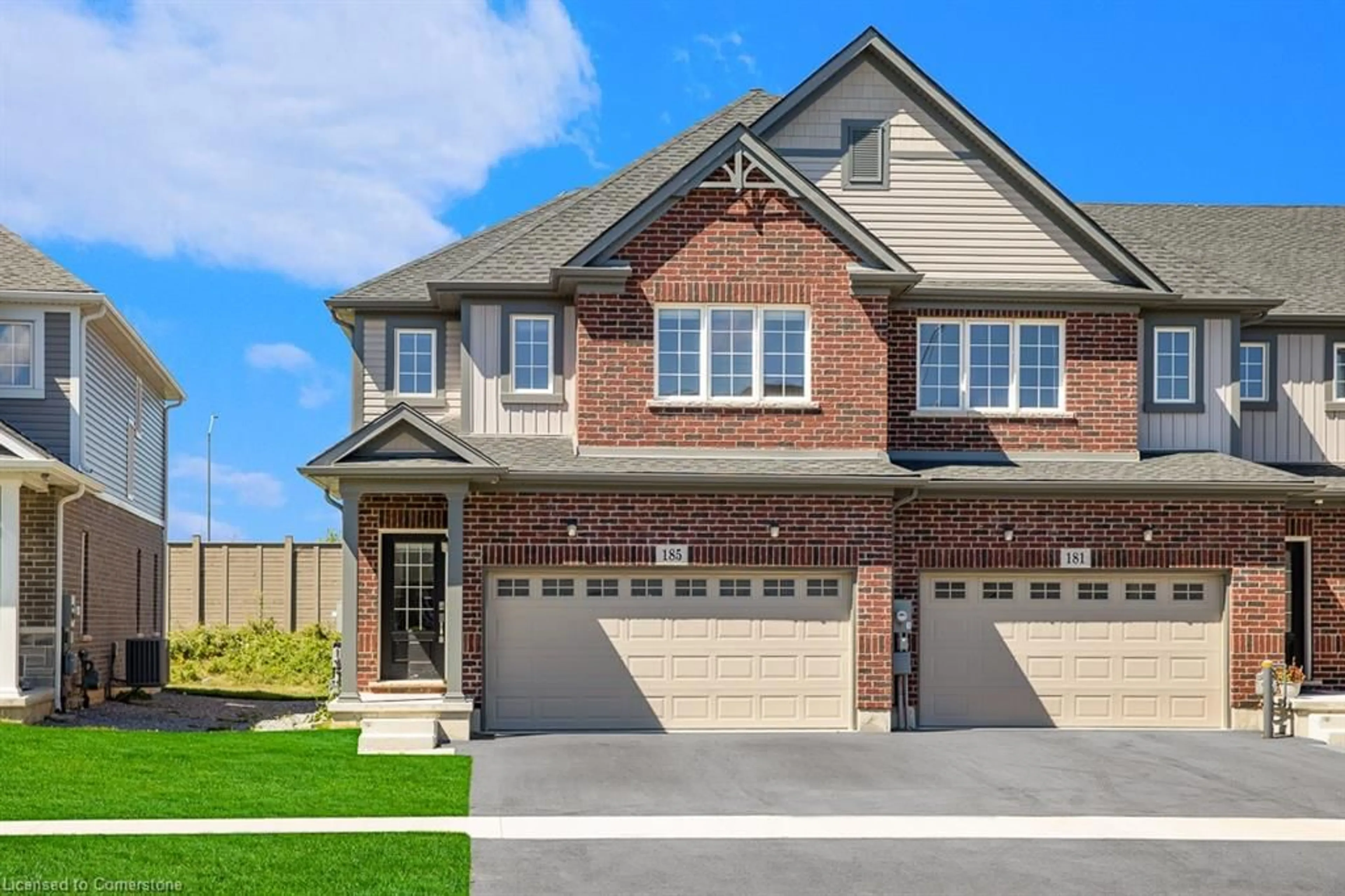 Home with brick exterior material for 185 Bur Oak Dr, Thorold Ontario L2L 0V7