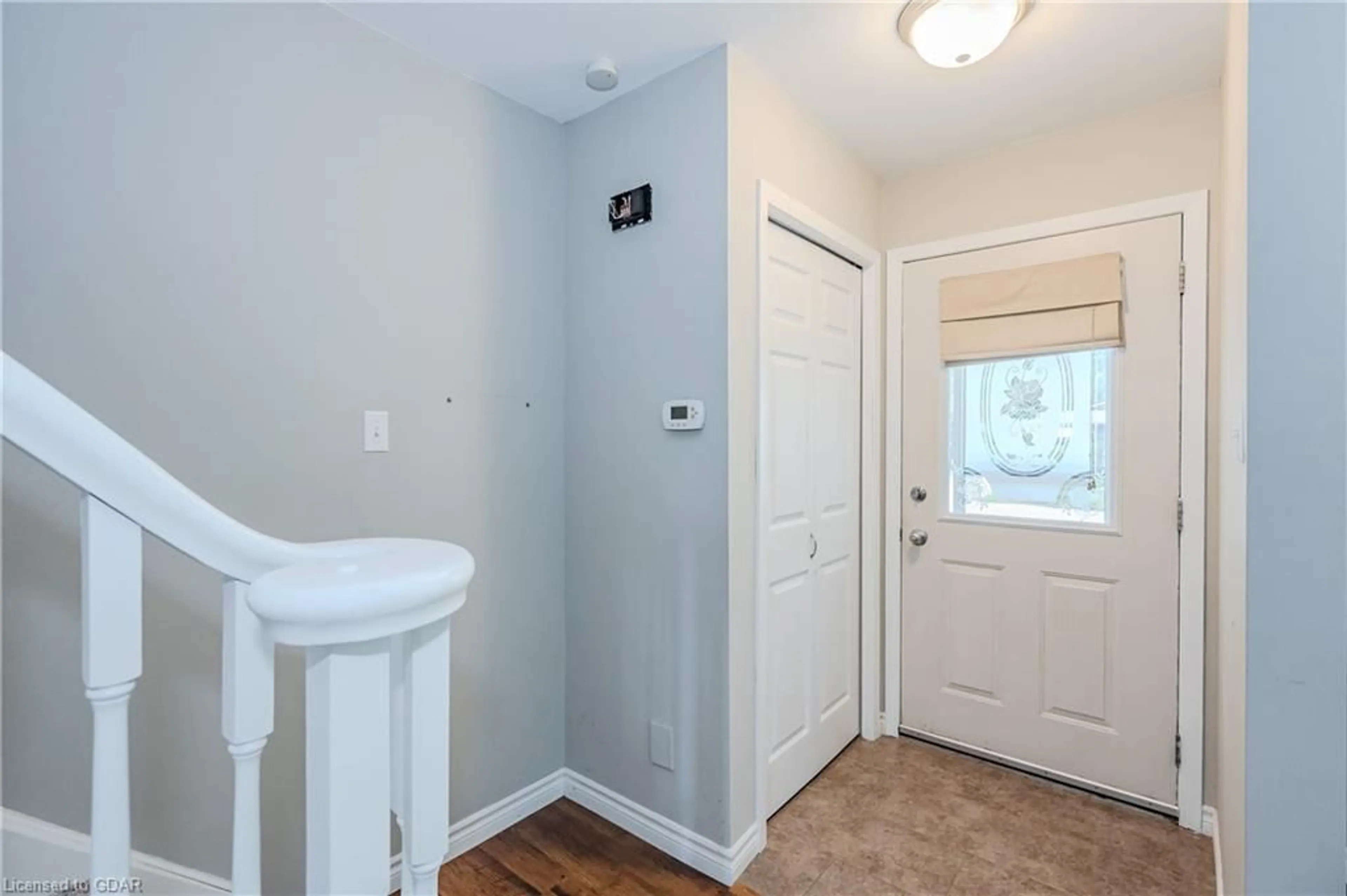 Indoor entryway, wood floors for 29 Wilson Cres, Elora Ontario N0B 1S0