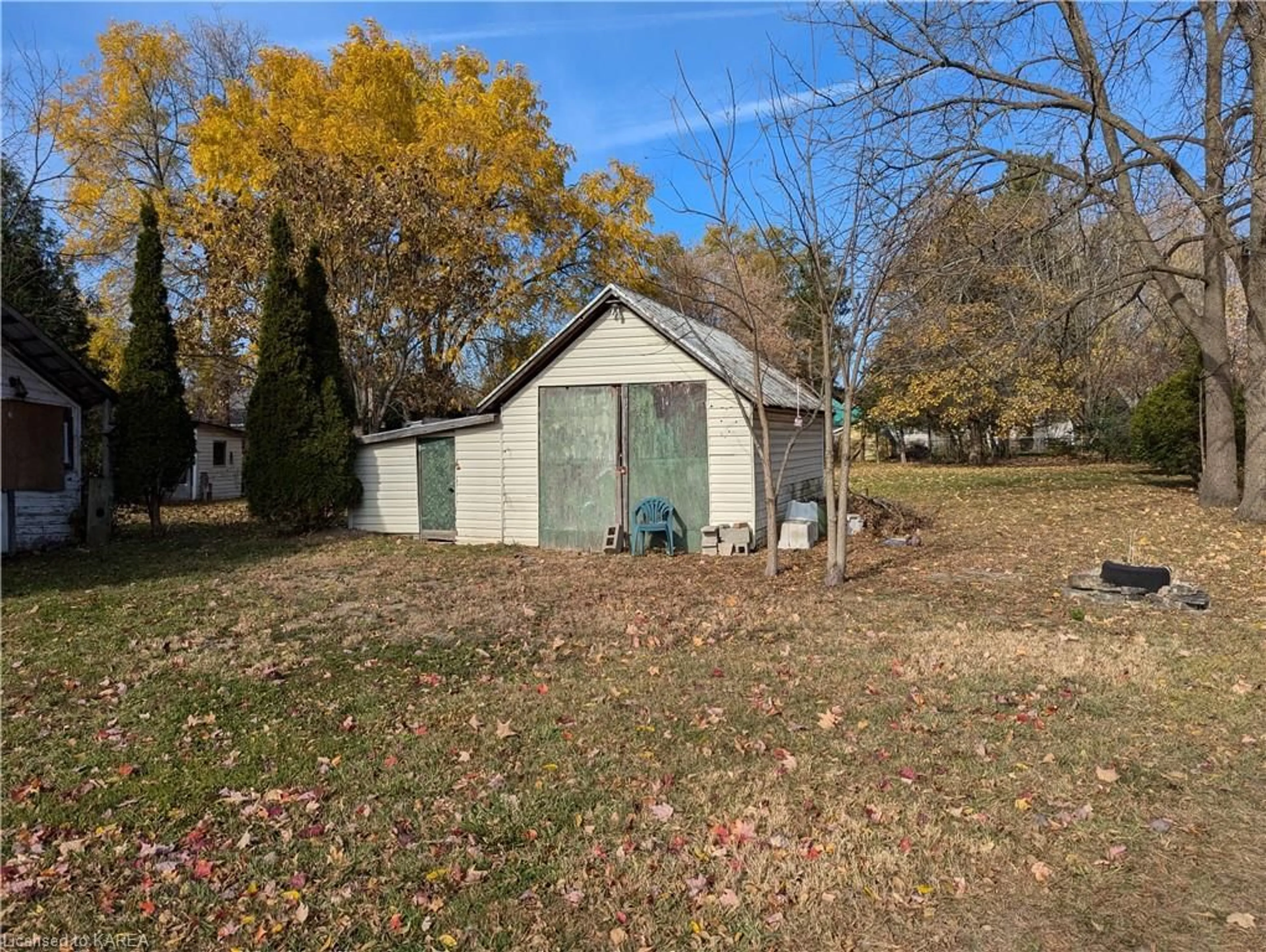 Shed for 20 Grand Trunk Ave, Lansdowne Ontario K0E 1L0