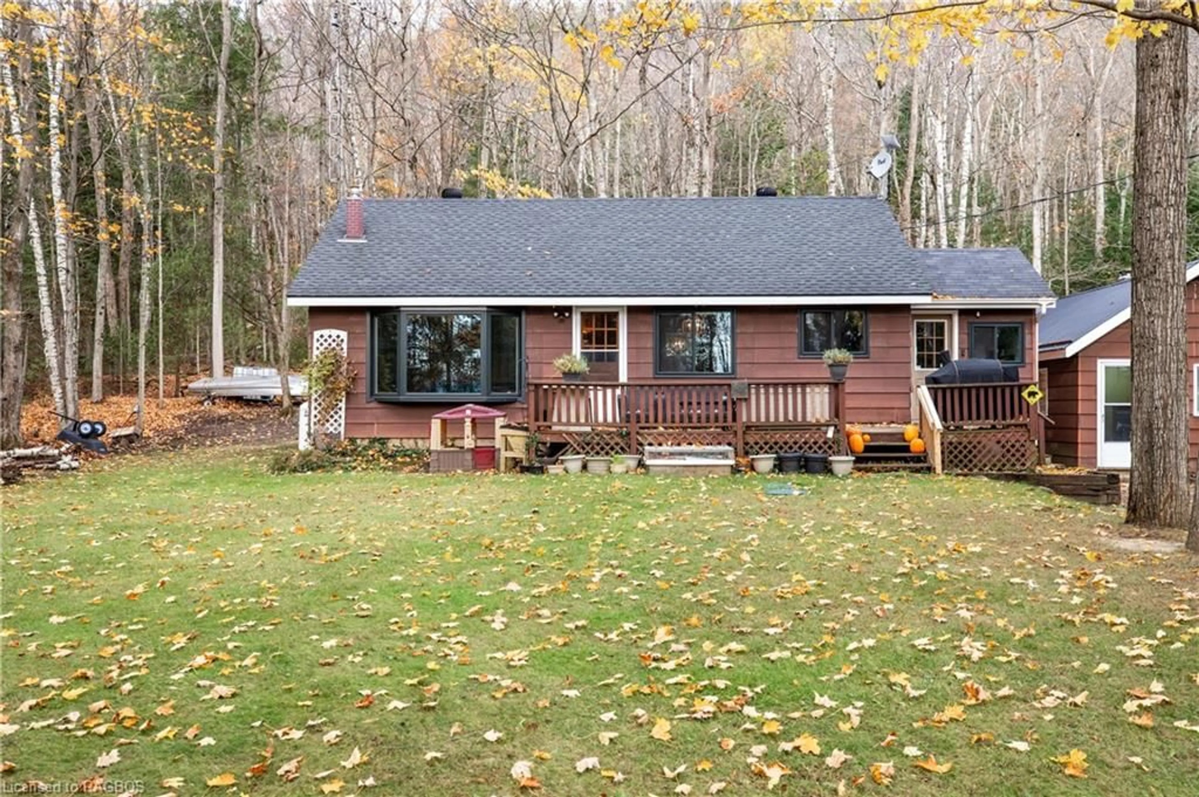 Frontside or backside of a home, cottage for 415 Mallory Beach Rd, South Bruce Peninsula Ontario N0H 2T0