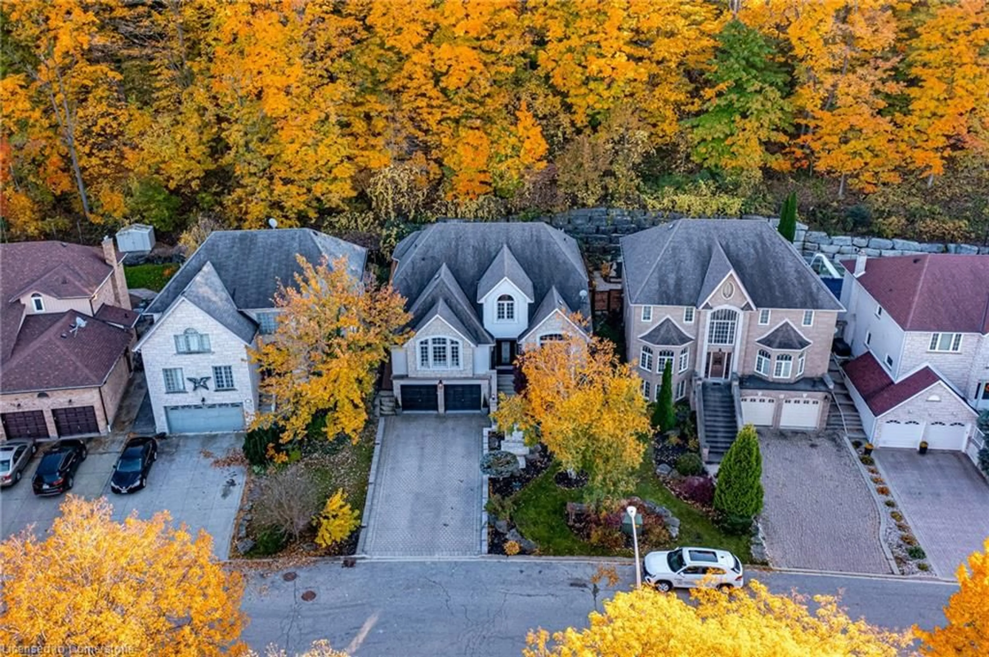 A pic from exterior of the house or condo, cottage for 8 Orr Cres, Stoney Creek Ontario L8G 5C6