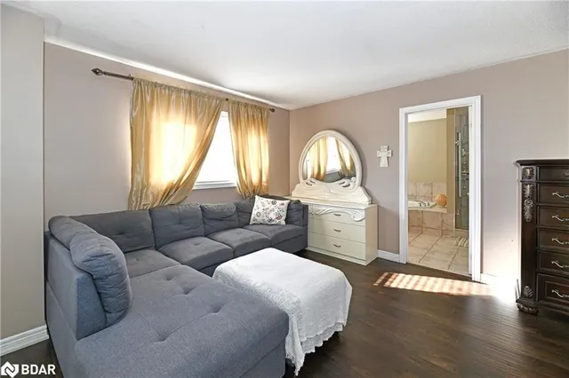 Additional property image - 17 Via Romano Way