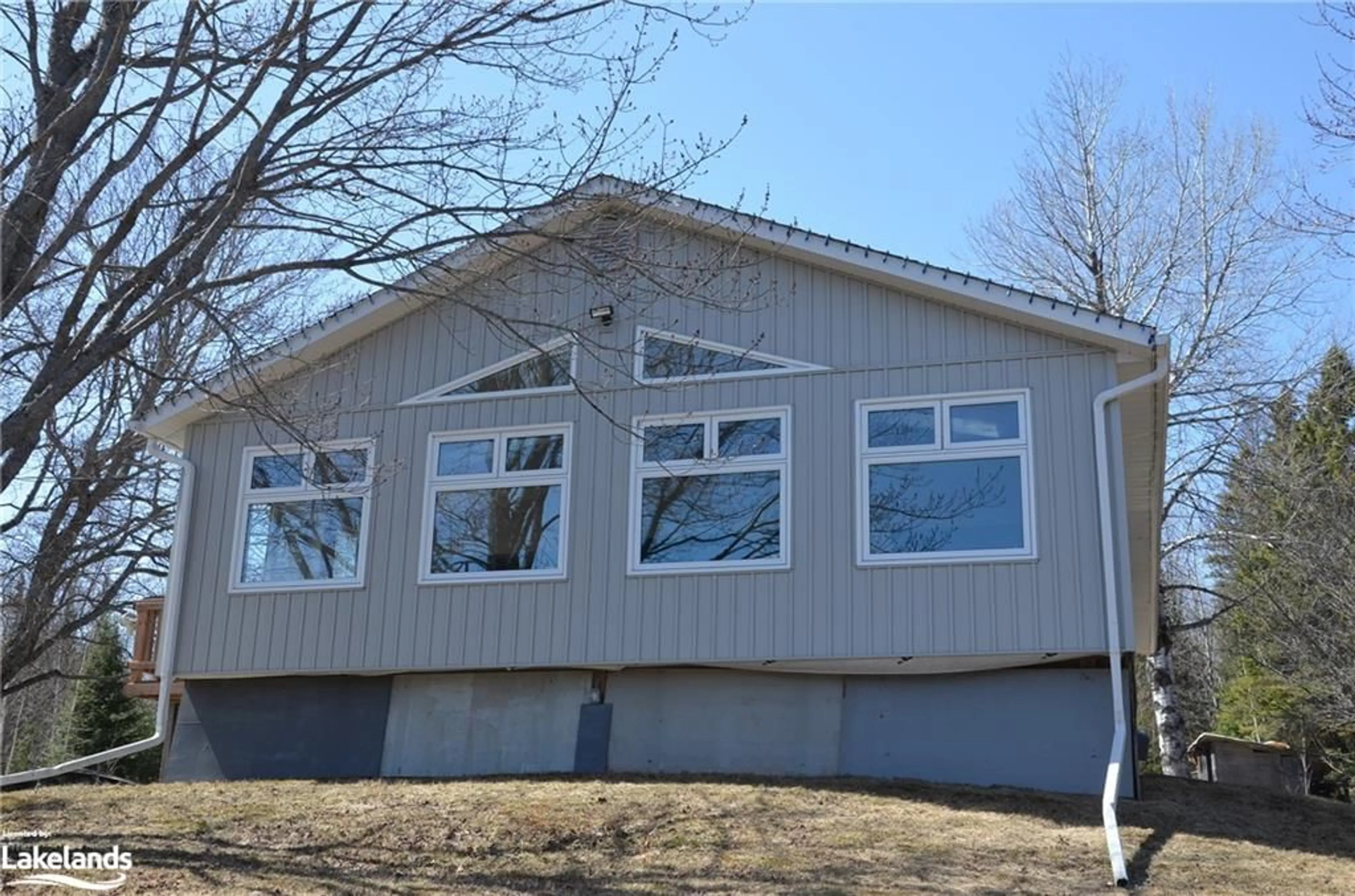 Frontside or backside of a home, the front or back of building for 142 Hillside Rd, Bancroft Ontario K0L 1C0