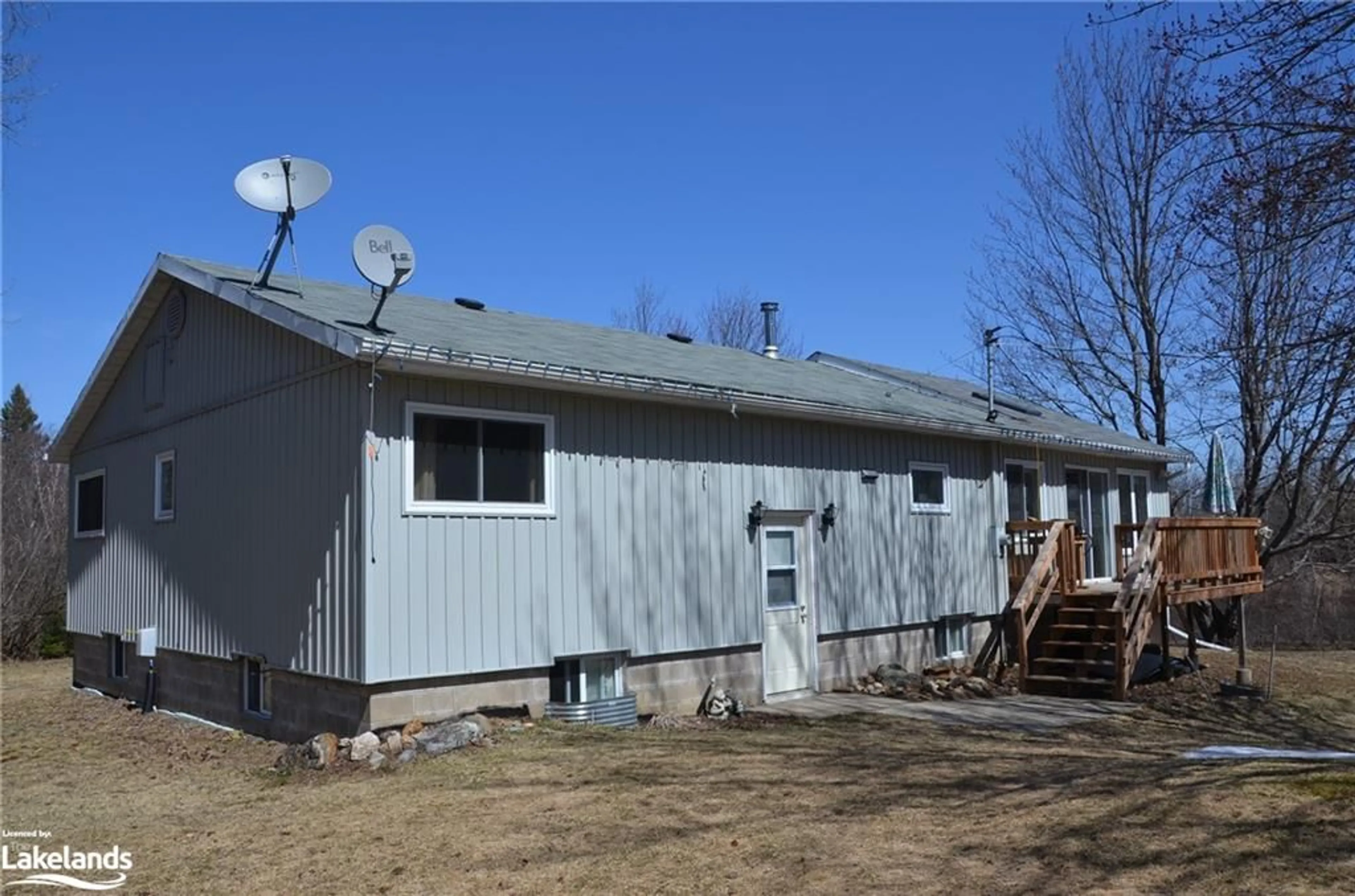 Frontside or backside of a home, the front or back of building for 142 Hillside Rd, Bancroft Ontario K0L 1C0