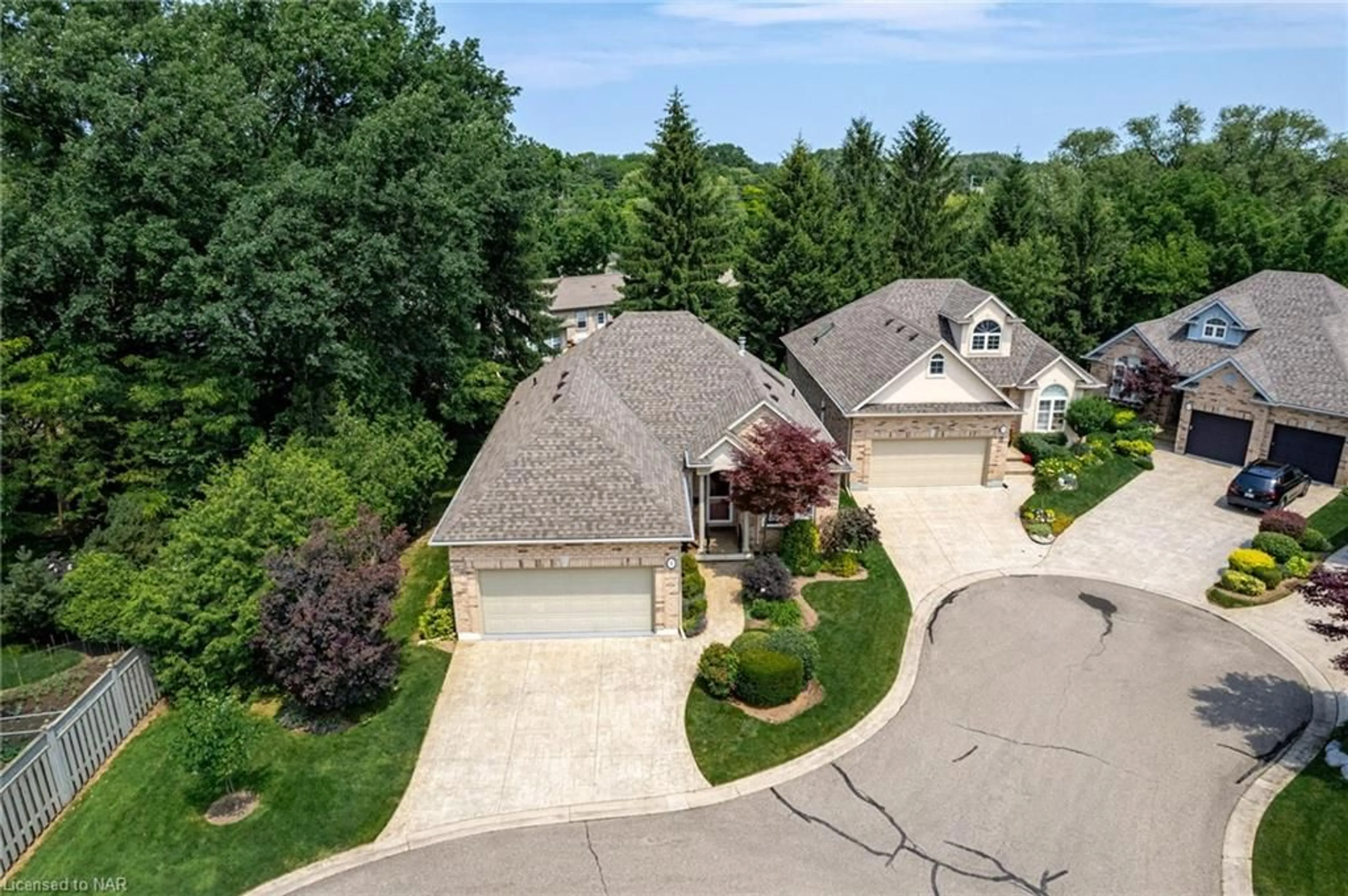 Frontside or backside of a home, the street view for 27 Parnell Rd #8, St. Catharines Ontario L2N 2W1