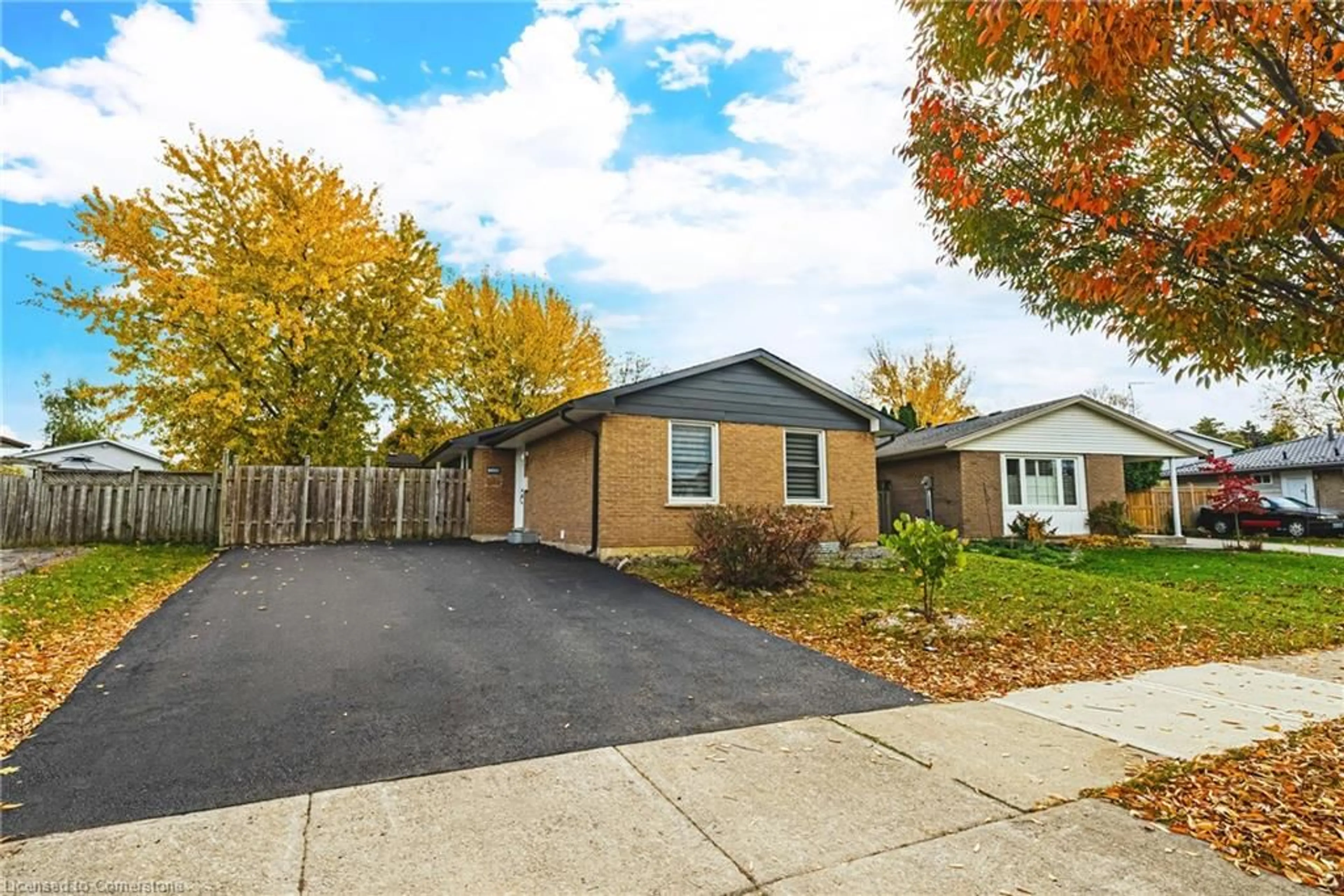 A pic from exterior of the house or condo, the fenced backyard for 146 Gordon Drummond Ave, Stoney Creek Ontario L8J 1G3