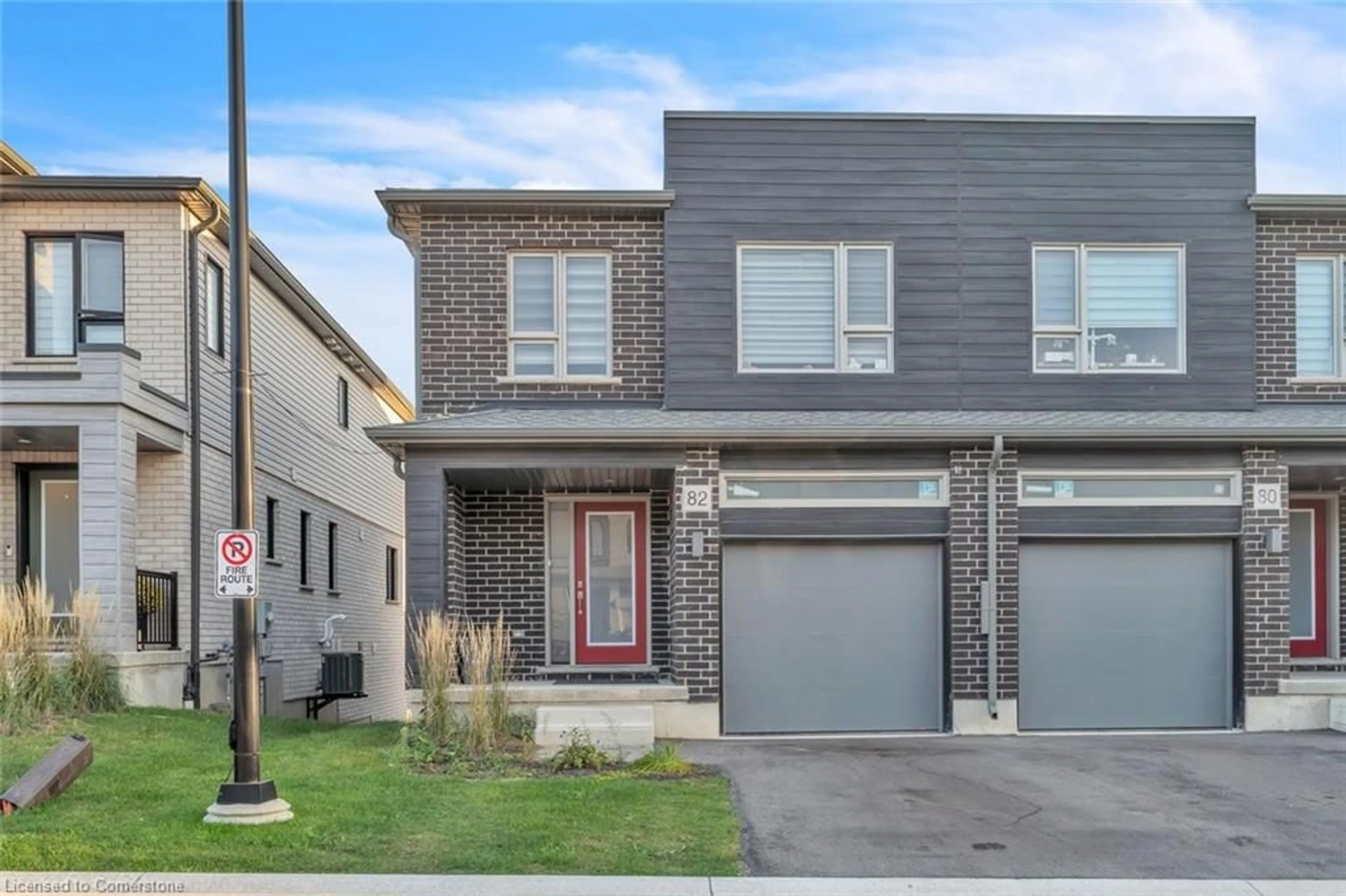 Frontside or backside of a home, the street view for 82 Pony Way, Kitchener Ontario N2R 0R2