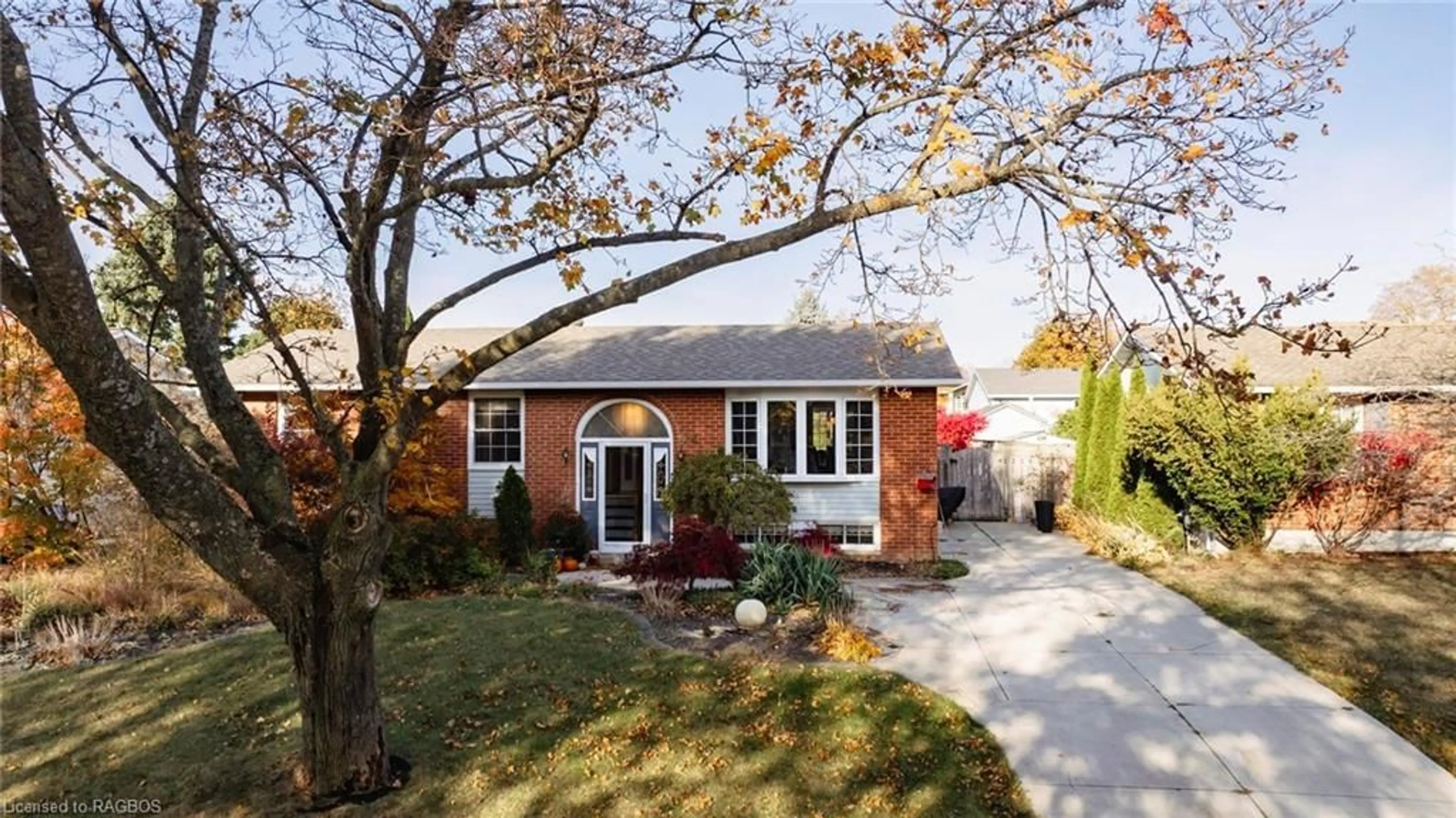 Home with brick exterior material for 644 Scott St, Kincardine Ontario N2Z 1V6