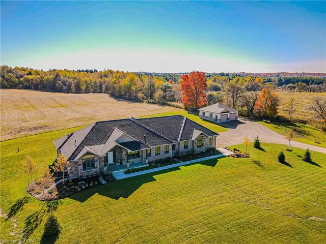 101058 Side Road 10, Belwood