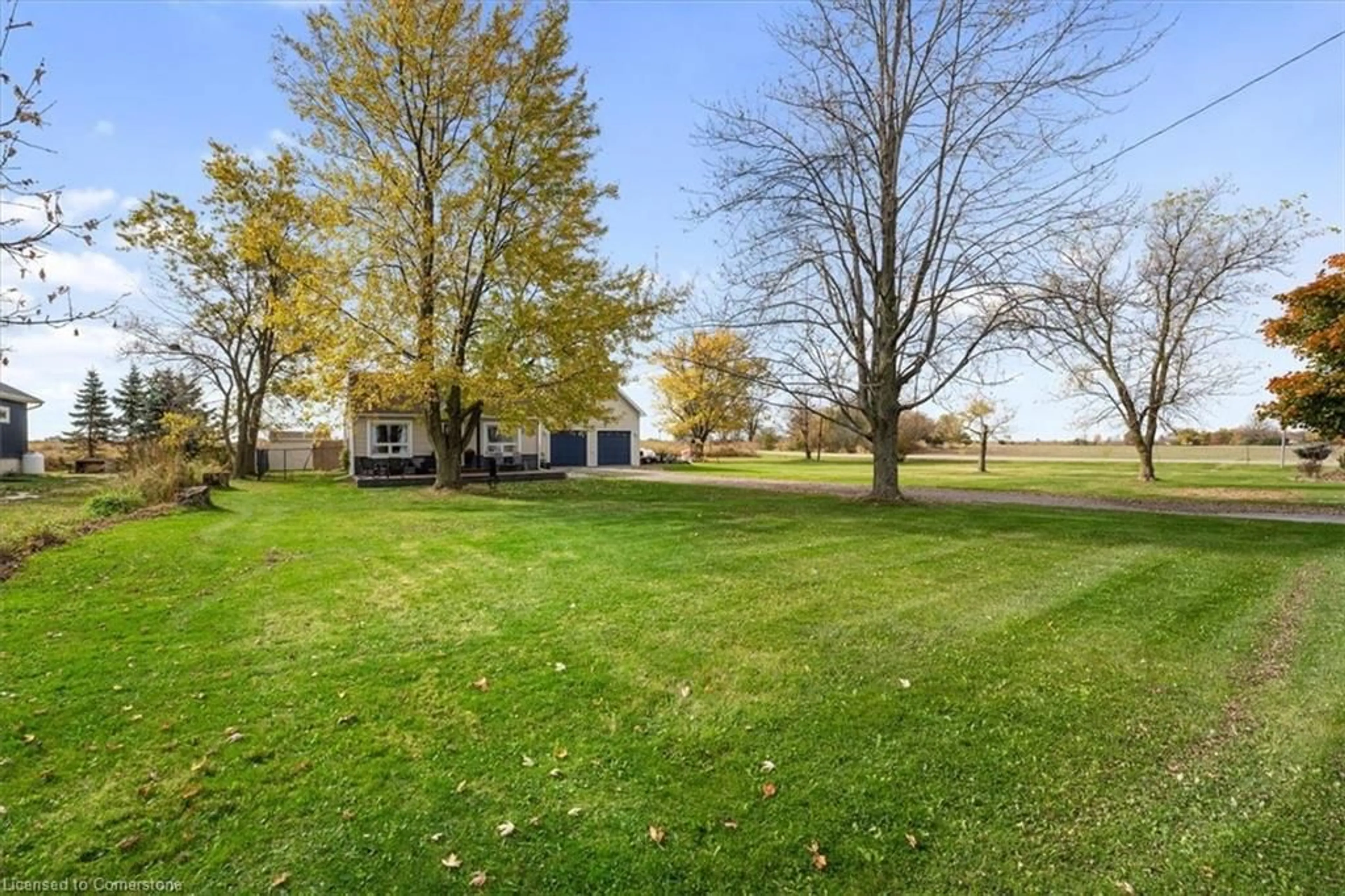 A pic from exterior of the house or condo, the fenced backyard for 888 Green Mountain Rd, Stoney Creek Ontario L8J 3A9