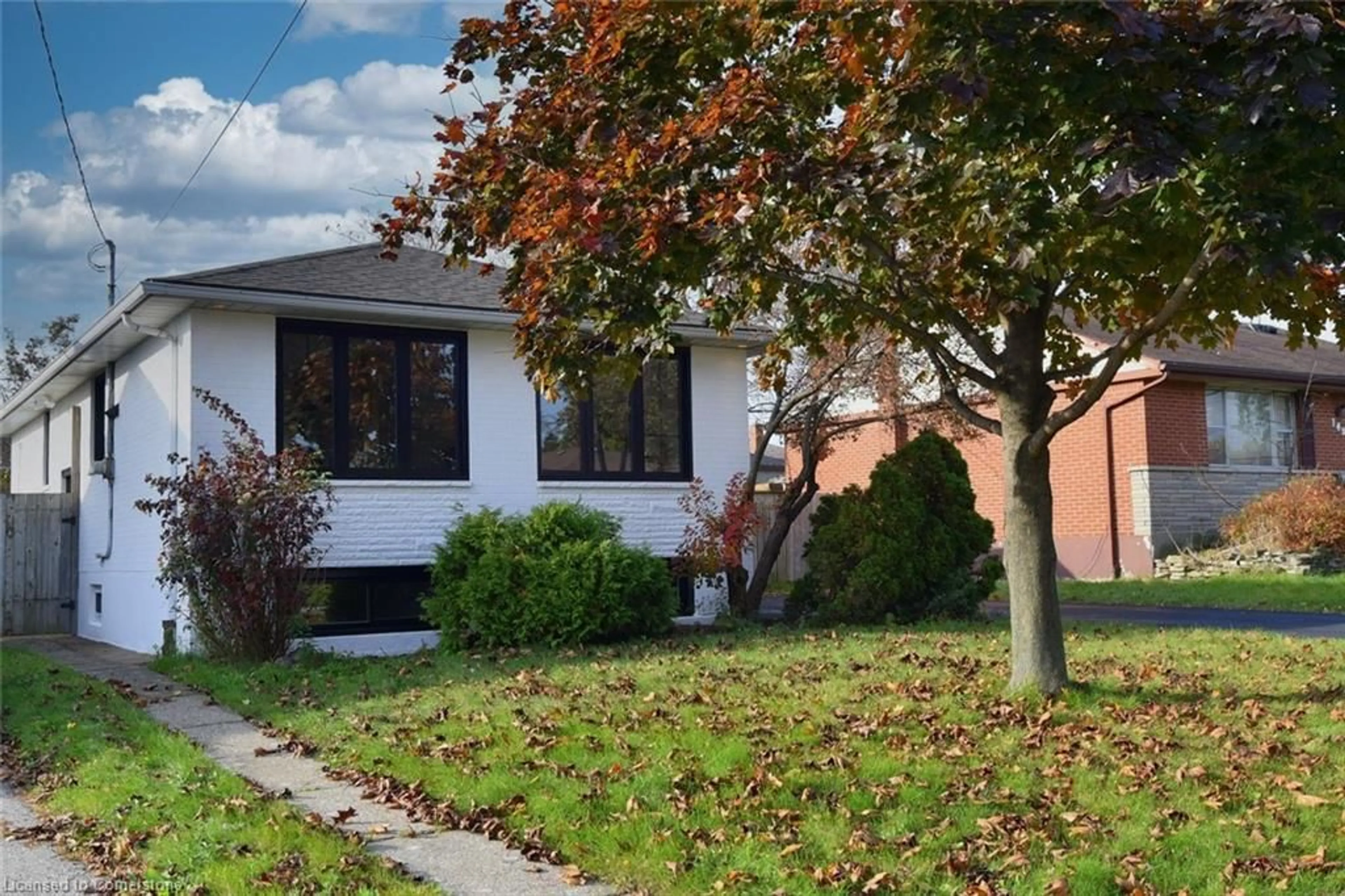 Frontside or backside of a home, the street view for 145 Winchester Blvd, Hamilton Ontario L8T 2M9