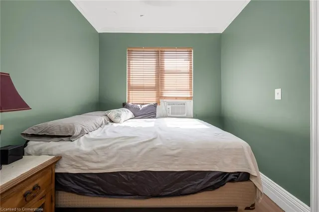 Additional property image - 552 Quebec St