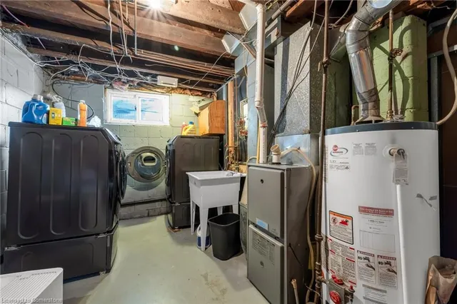 Additional property image - 552 Quebec St