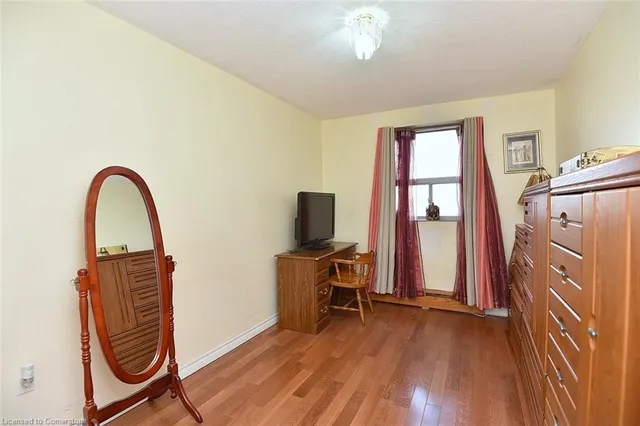 Additional property image - 851 Queenston Rd Unit 408