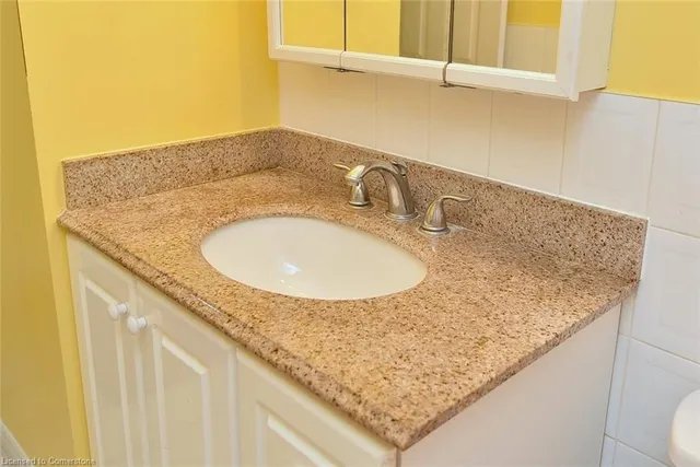 Additional property image - 851 Queenston Rd Unit 408