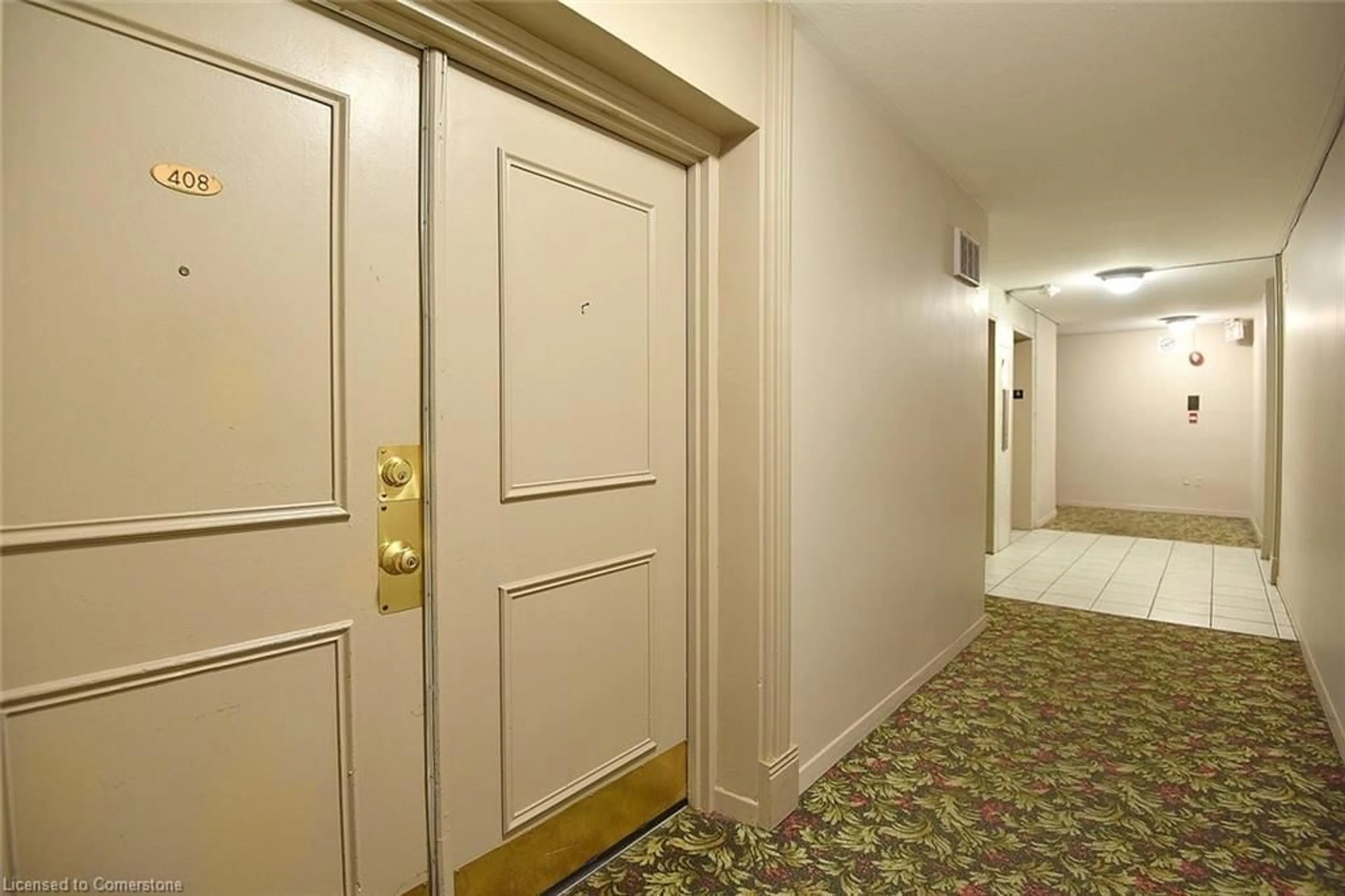 Indoor foyer, unknown floor for 851 Queenston Rd #408, Stoney Creek Ontario L8G 1B4