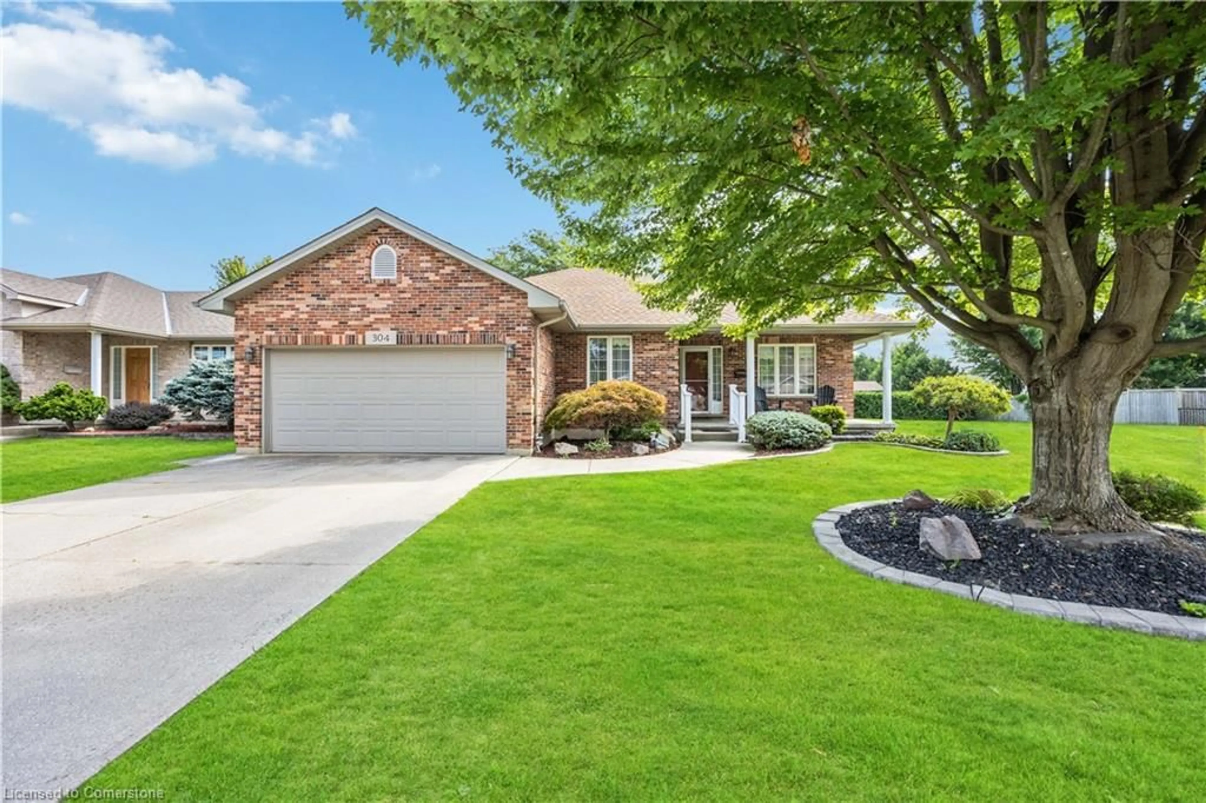 Frontside or backside of a home, the street view for 304 Parkside Dr, Petrolia Ontario N0P 1R0