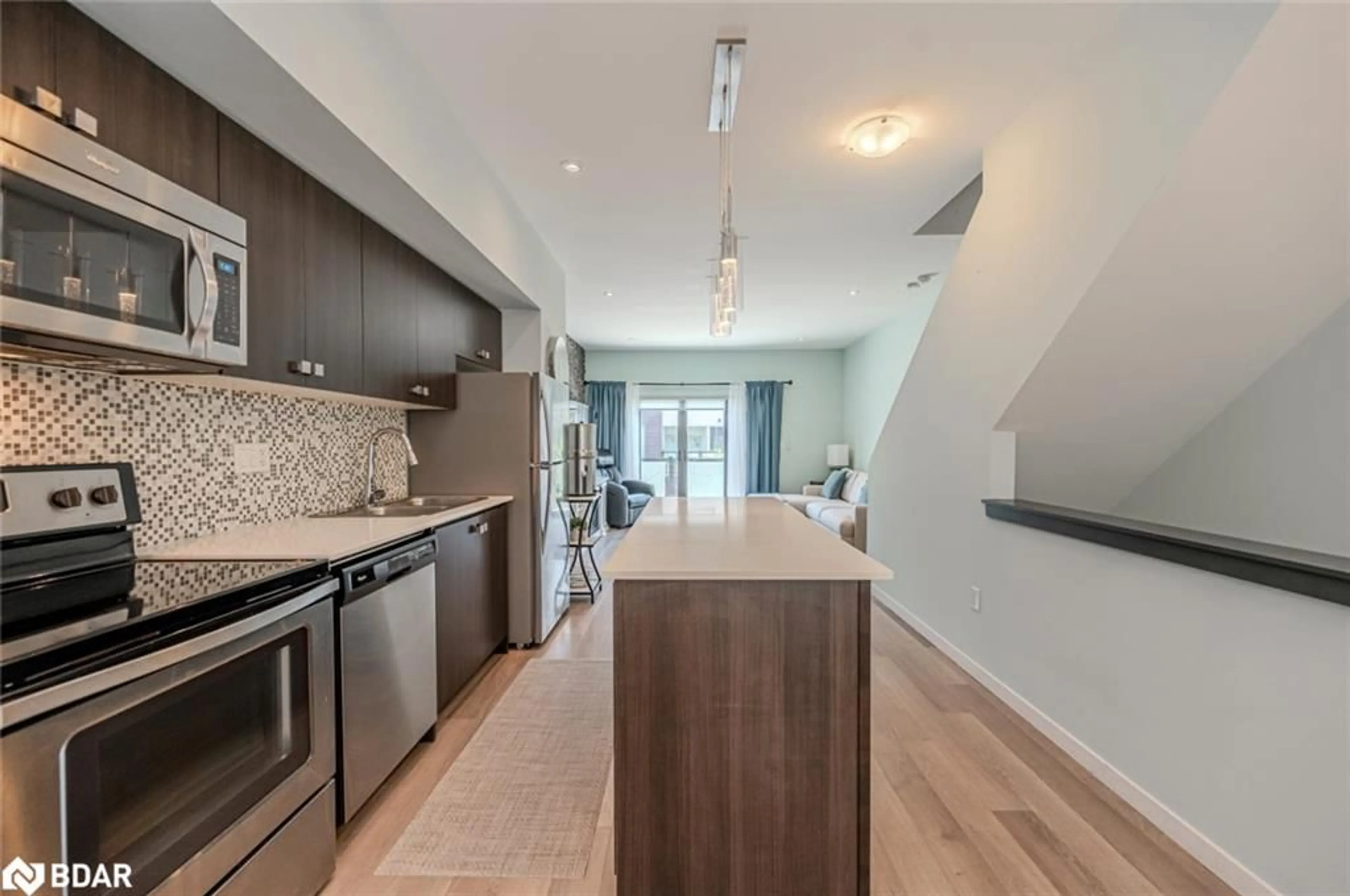 Open concept kitchen for 369 Essa Road #35, Barrie Ontario L4N 9C8