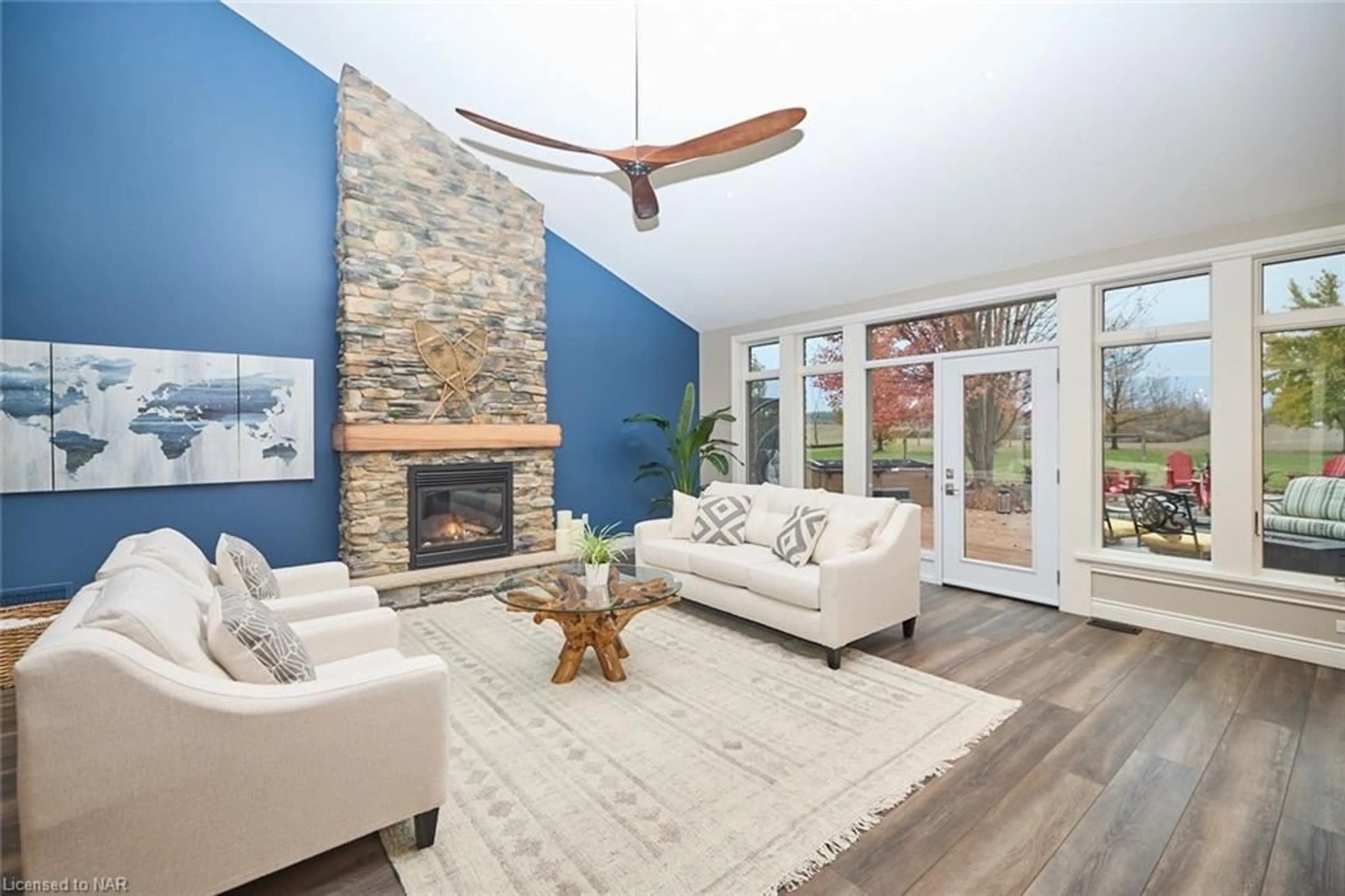 Living room, wood floors for 880 Metler Rd Rd, Fenwick Ontario L0S 1C0