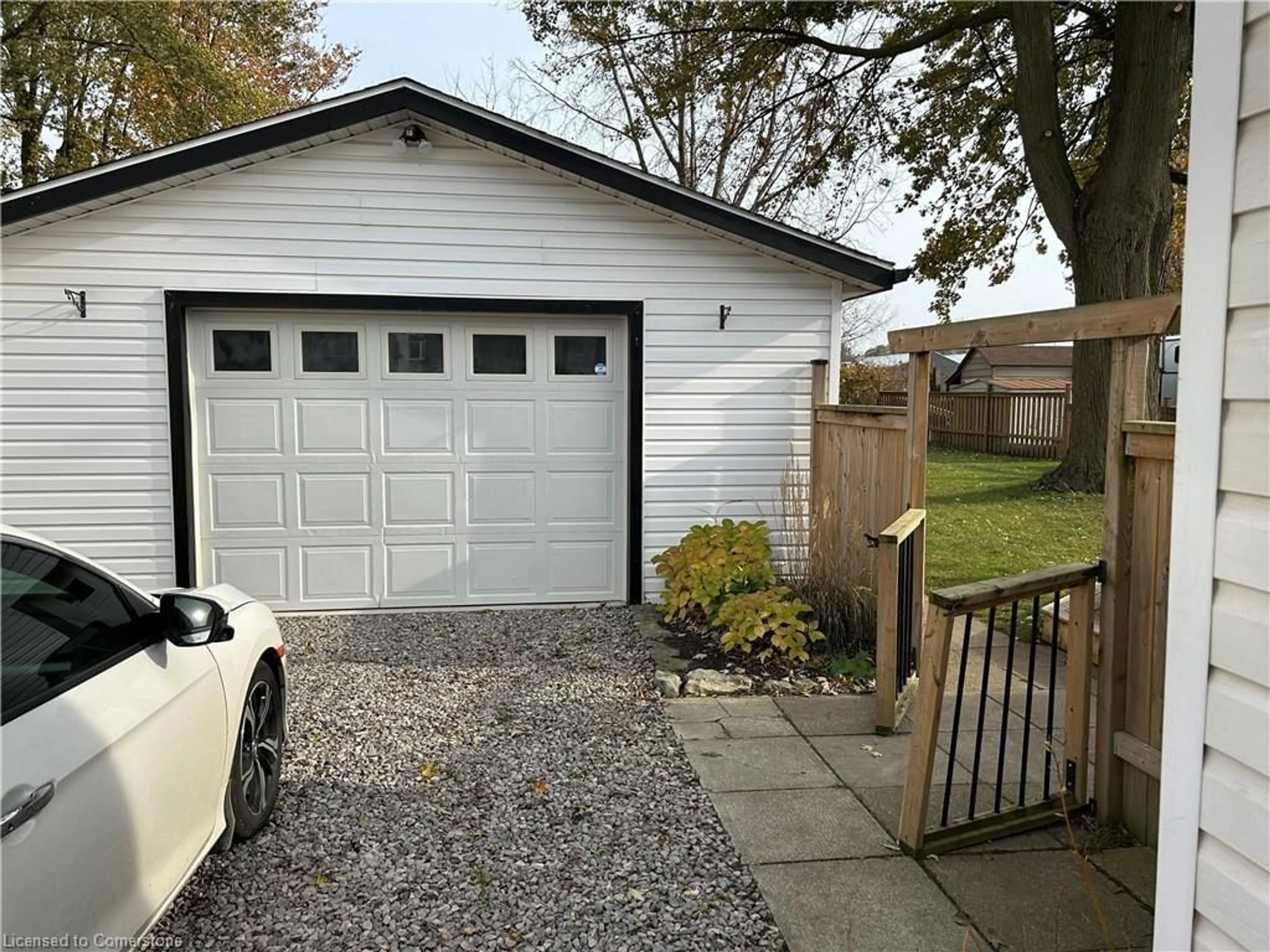 Indoor garage, cement floor for 707 Tamarac St, Dunnville Ontario N1A 2E3