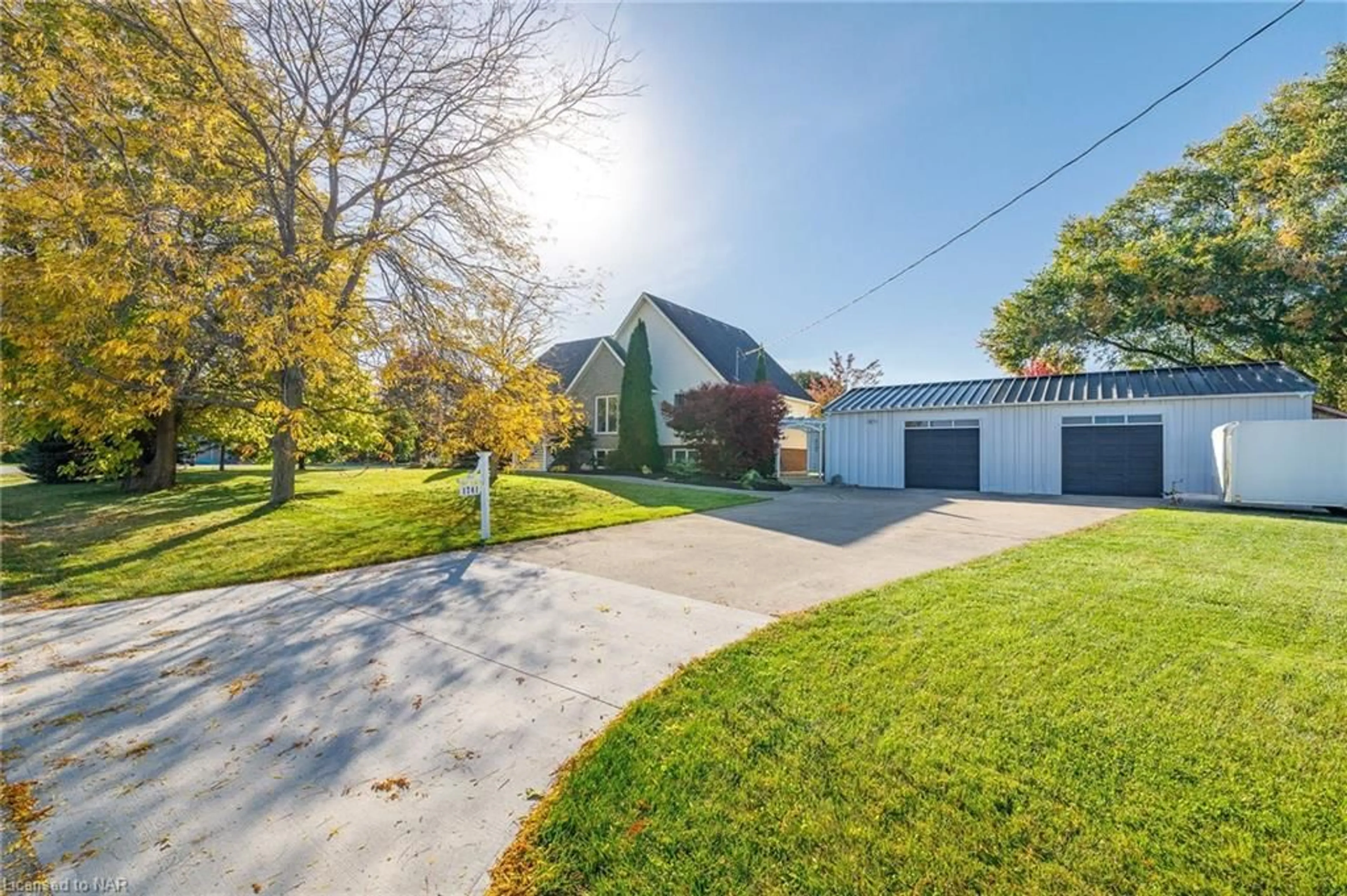 Frontside or backside of a home, the street view for 1741 Third St, St. Catharines Ontario L2R 6P9