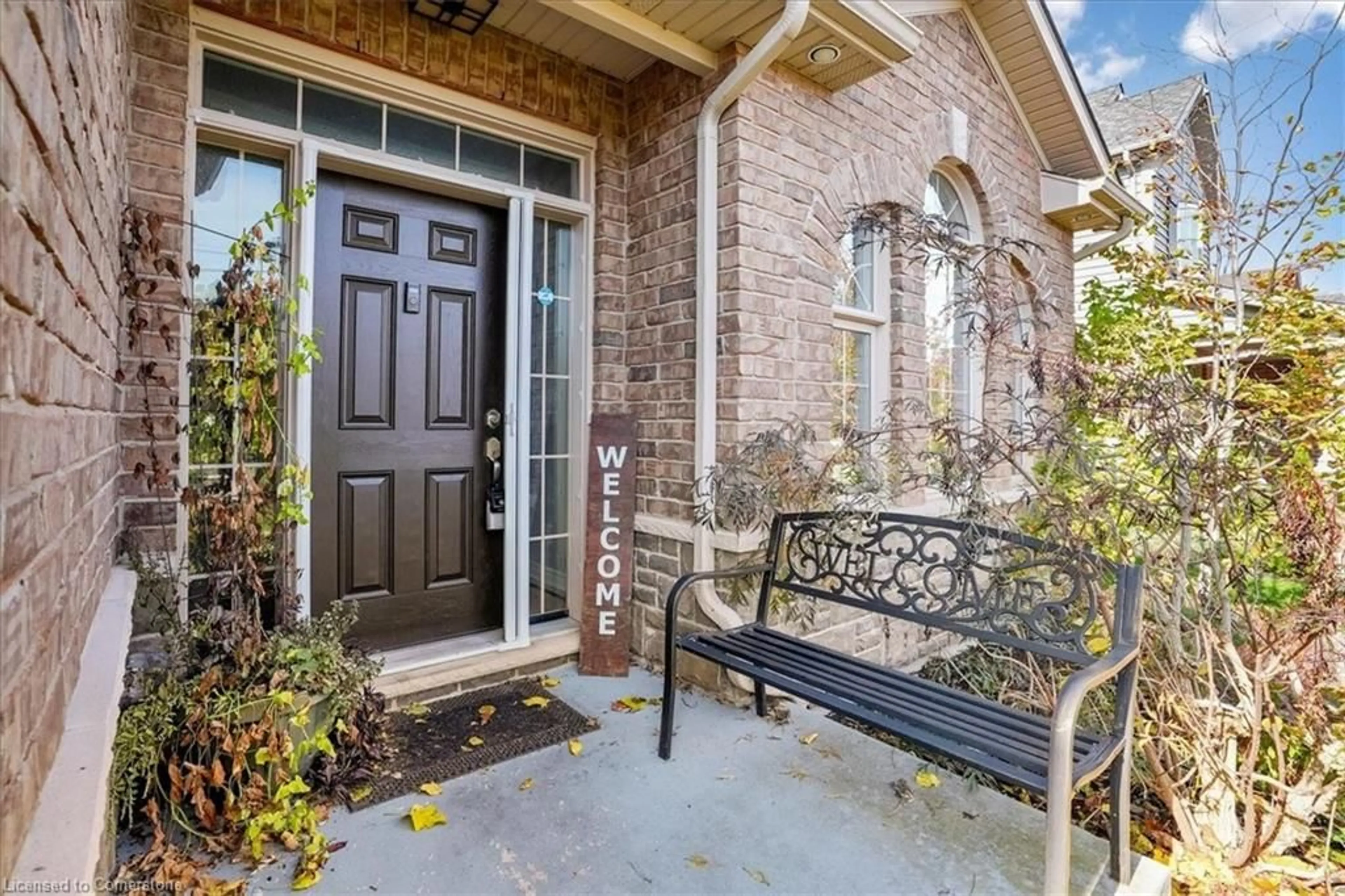 Indoor entryway, wood floors for 471 Carrie Ave, Ridgeway Ontario L0S 1N0