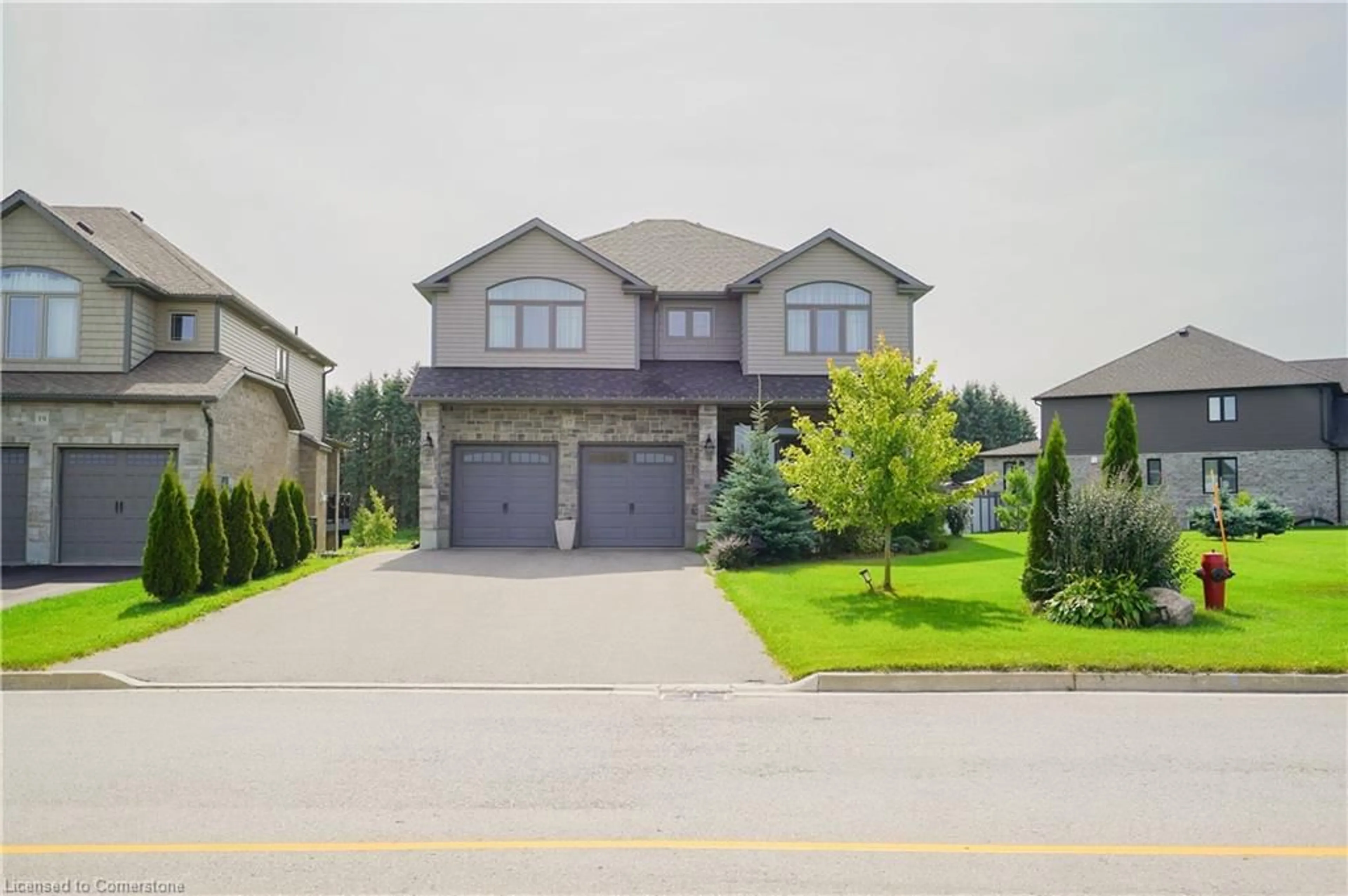 Frontside or backside of a home, the street view for 17 Ritchie Dr, Grand Valley Ontario L9W 6W4