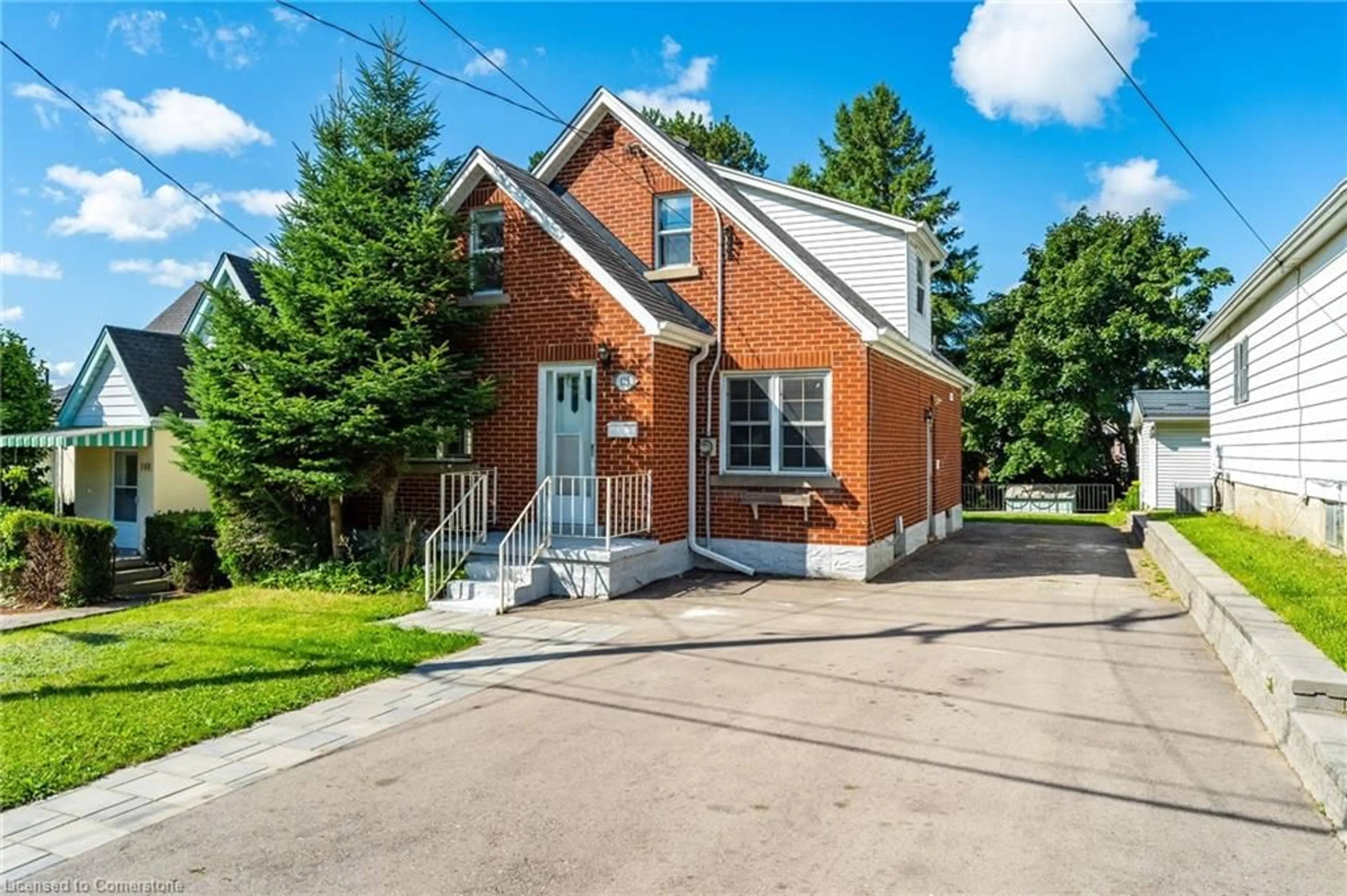 Frontside or backside of a home, cottage for 115 Lancaster St, Kitchener Ontario N2H 4T4