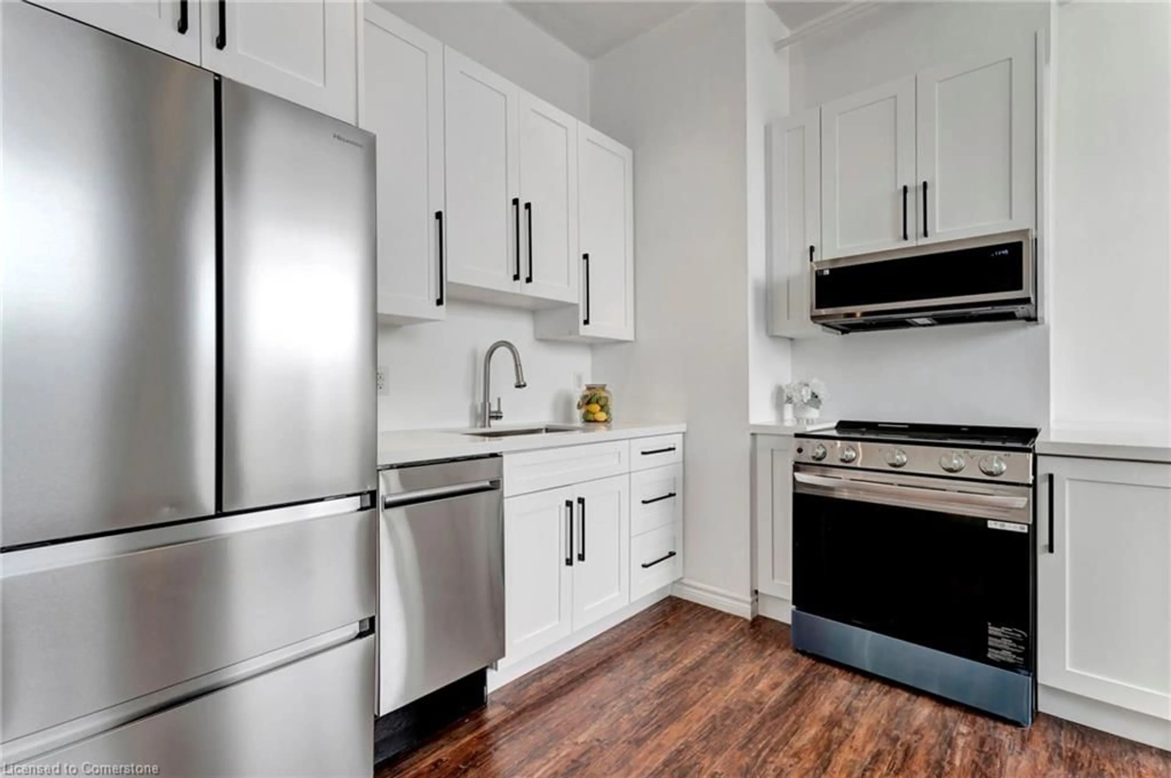 Standard kitchen, wood floors for 90 Colborne St #409, Brantford Ontario N3T 2G7