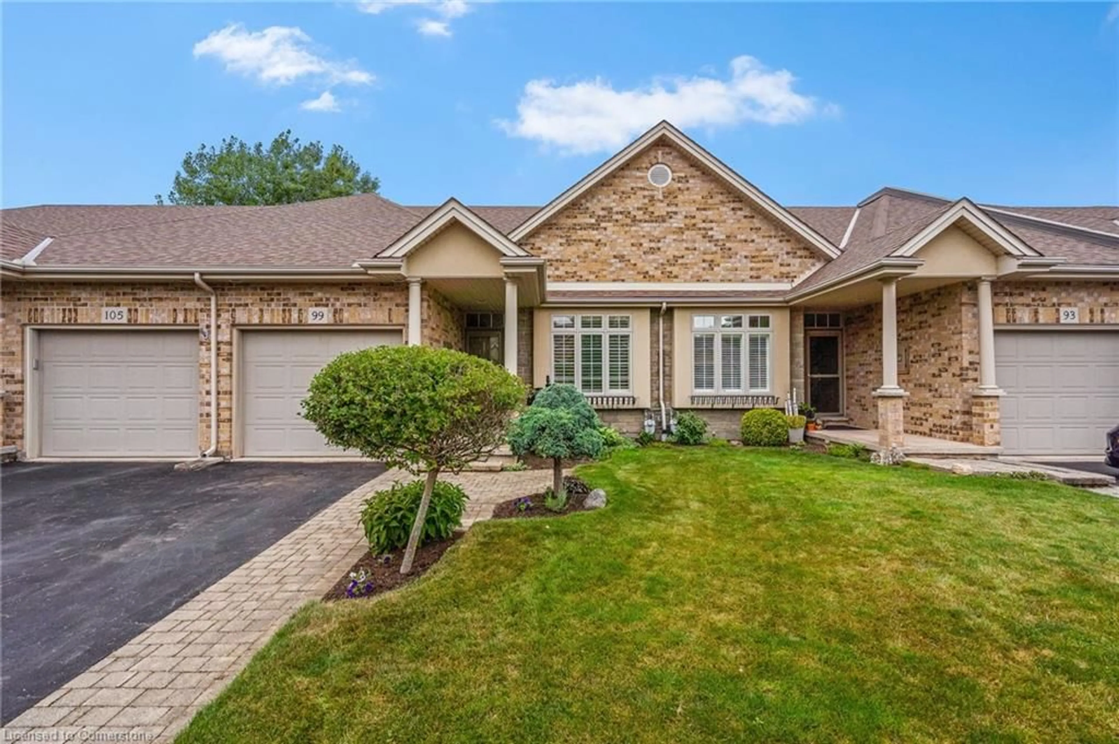 Home with brick exterior material for 99 Willowlanding Crt, Welland Ontario L3C 7C7