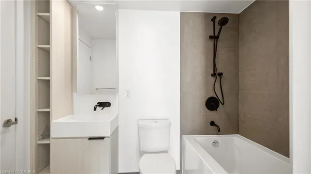 Additional property image - 370 Martha St Unit 905