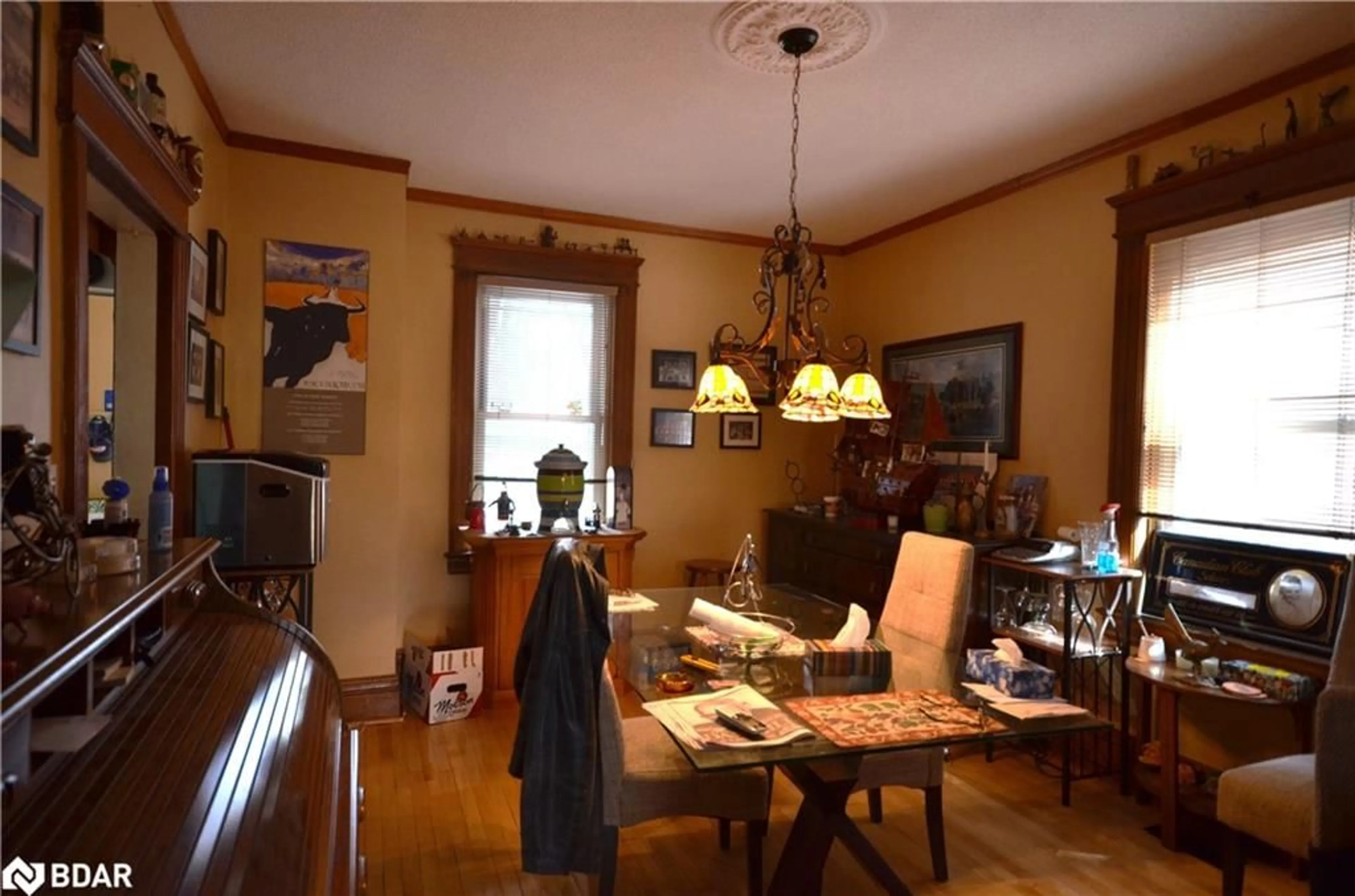 Dining room, wood floors, cottage for 32 Mcdonald St, Barrie Ontario L4M 1P1