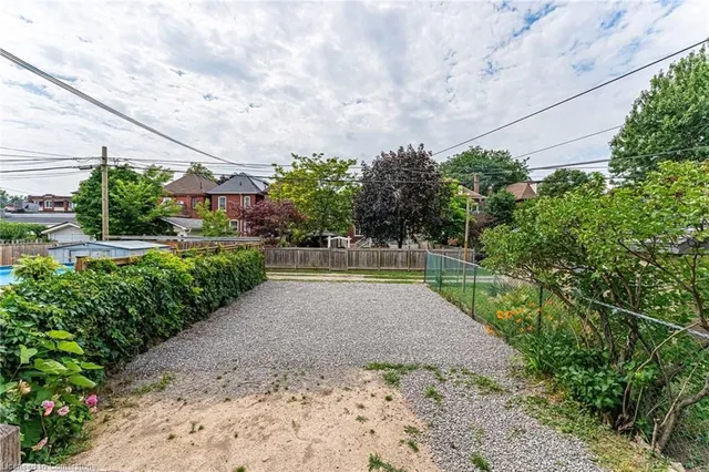 Additional property image - 15 Barnesdale Ave
