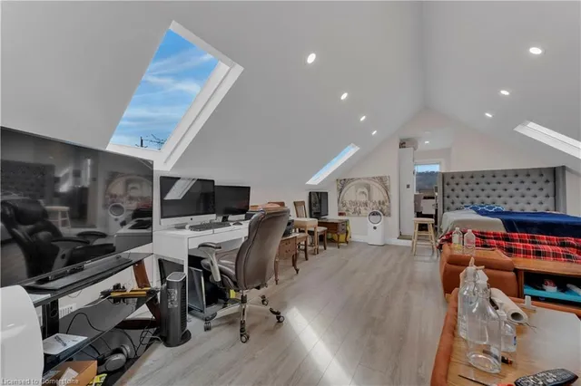 Additional property image - 479 Cochrane Rd Unit 477