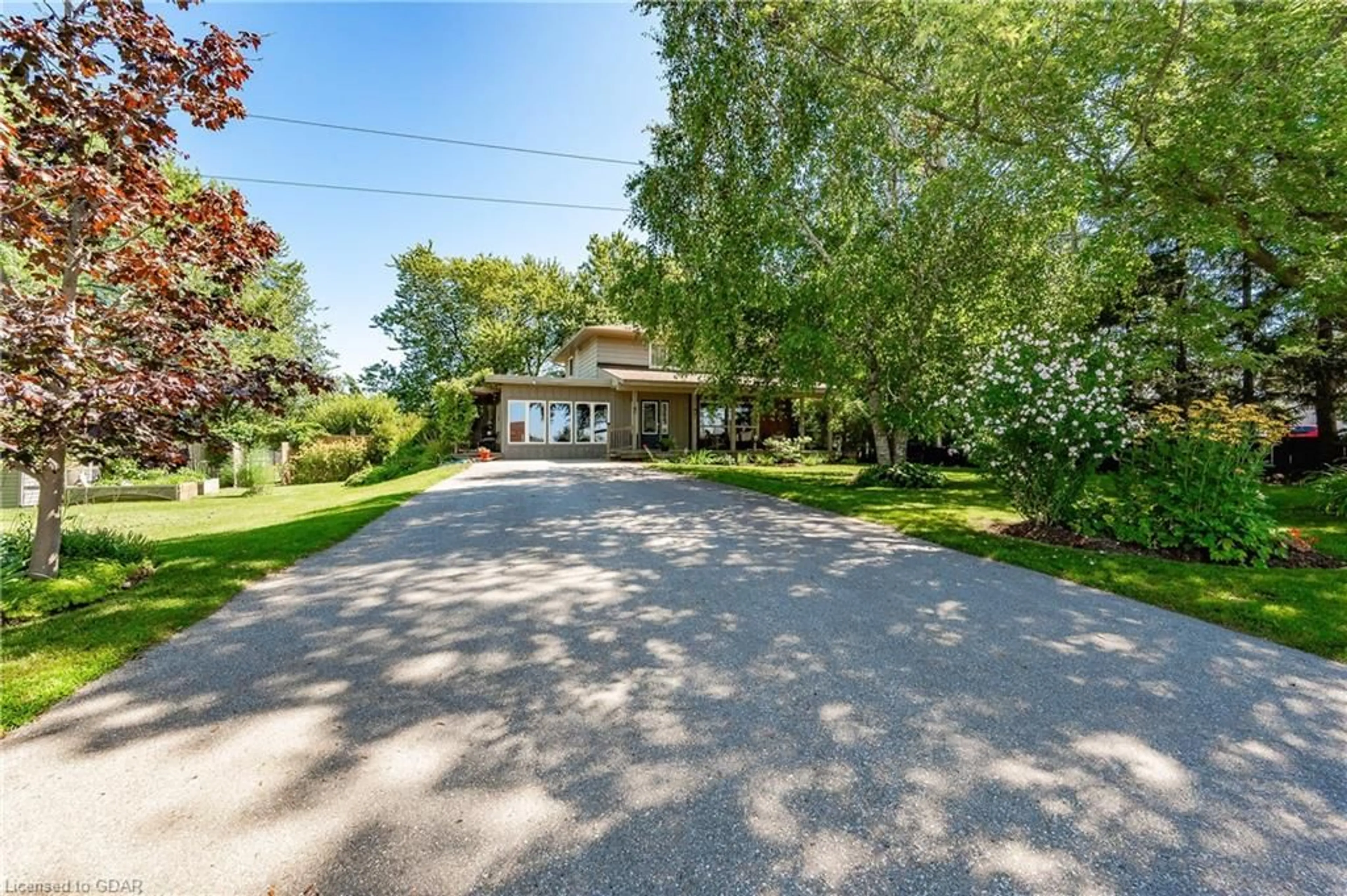 Frontside or backside of a home, cottage for 912 Scotland St, Fergus Ontario N1M 2W5