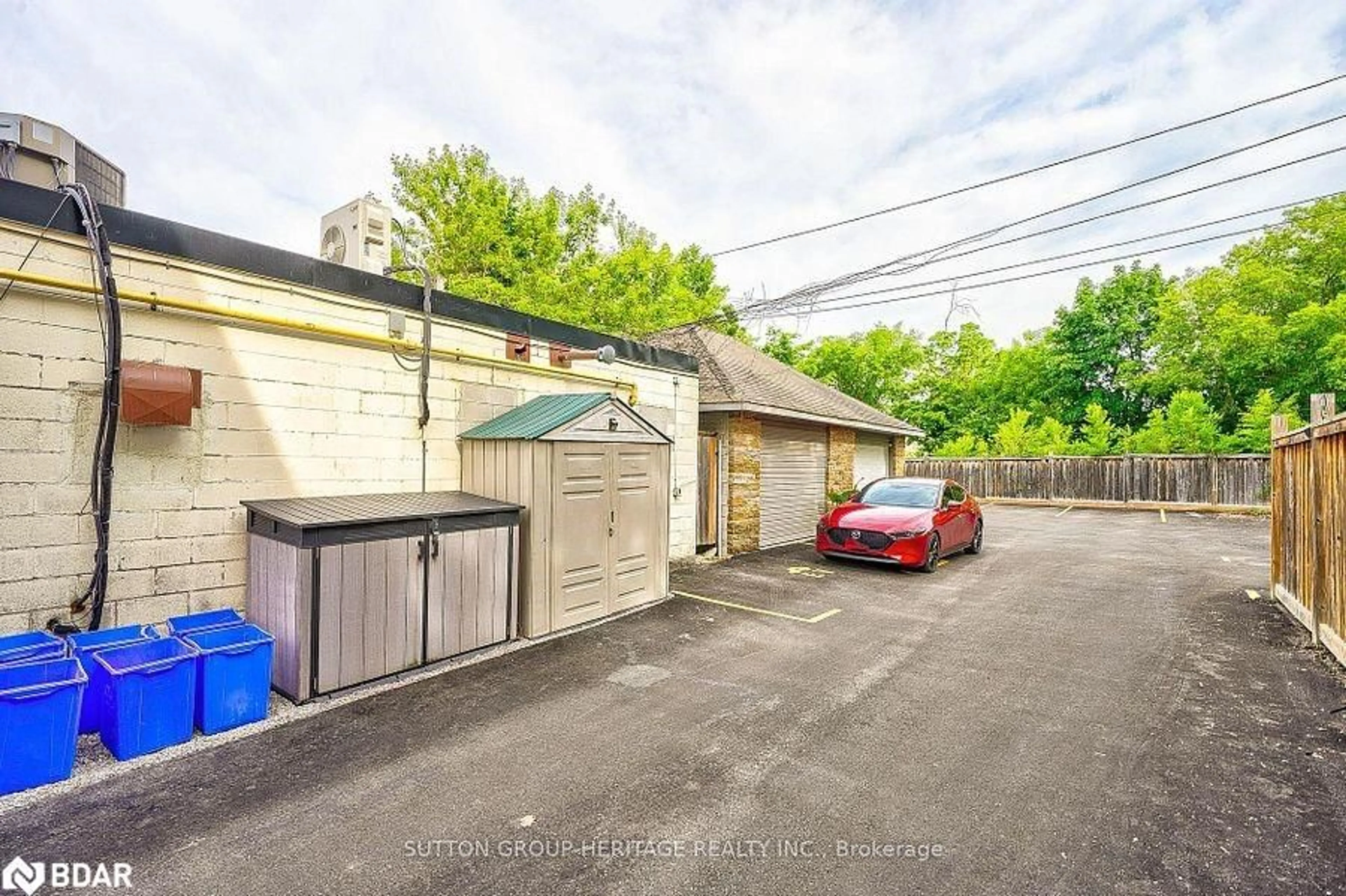 A pic from exterior of the house or condo, the street view for 10 Lincoln St, Ajax Ontario L1S 6C8