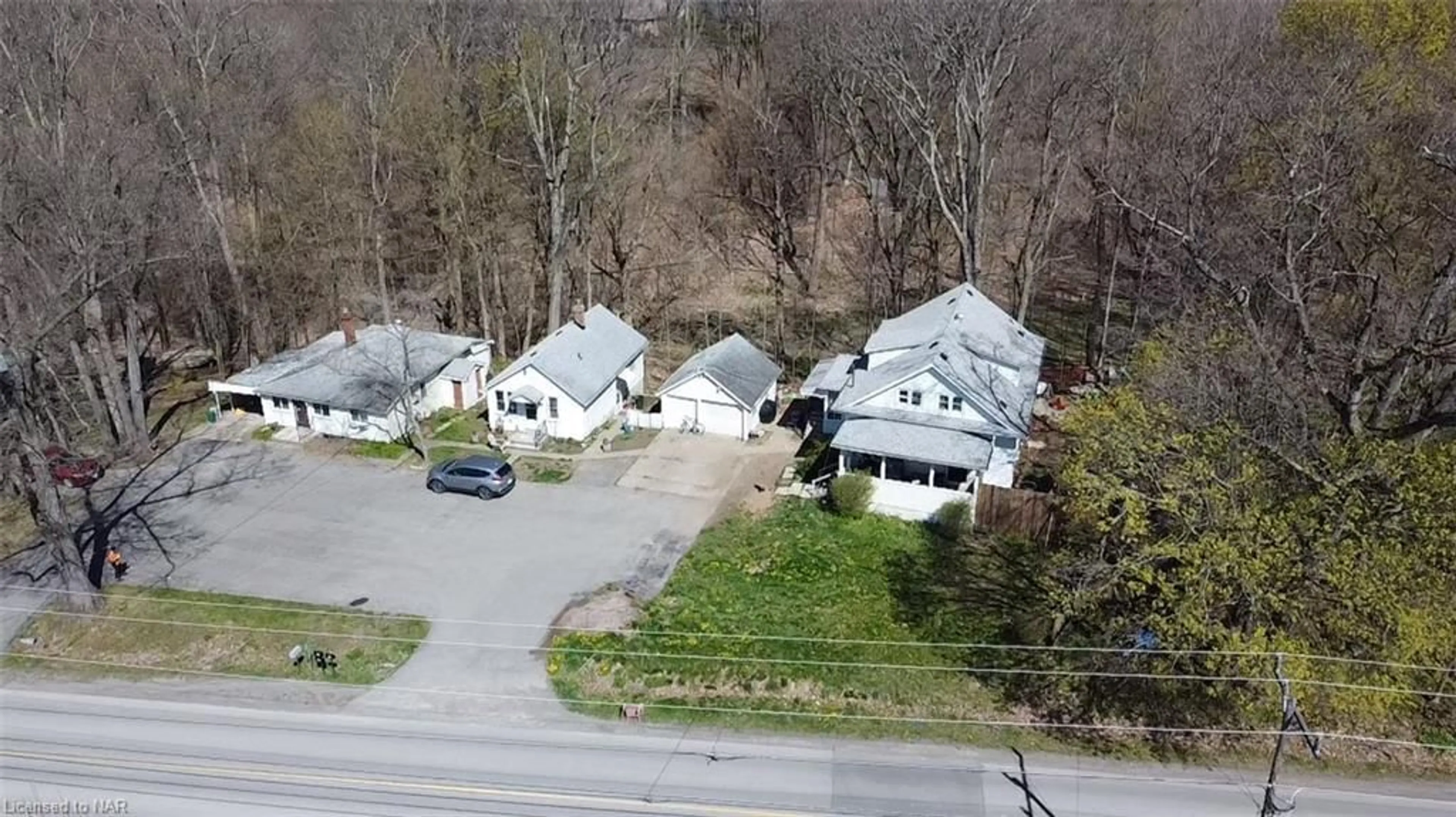 Frontside or backside of a home, the street view for 201 Canboro Rd Rd #Part 2, Fonthill Ontario L0S 1E5