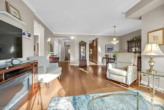 Additional property image - 3000 Creekside Dr Unit 601