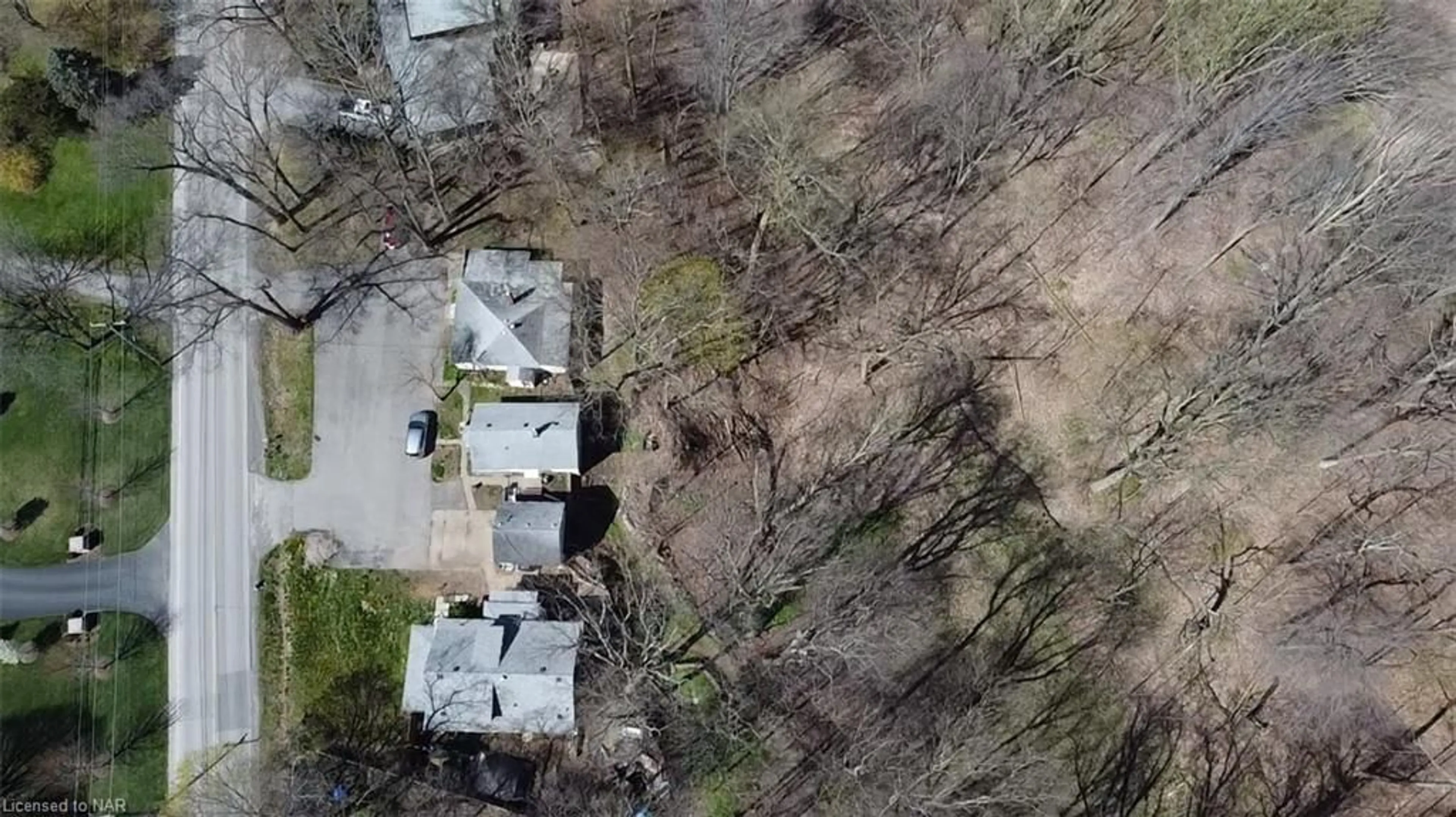 A pic from exterior of the house or condo, the street view for 201 Canboro Rd Rd #Part 1, Fonthill Ontario L0S 1E5